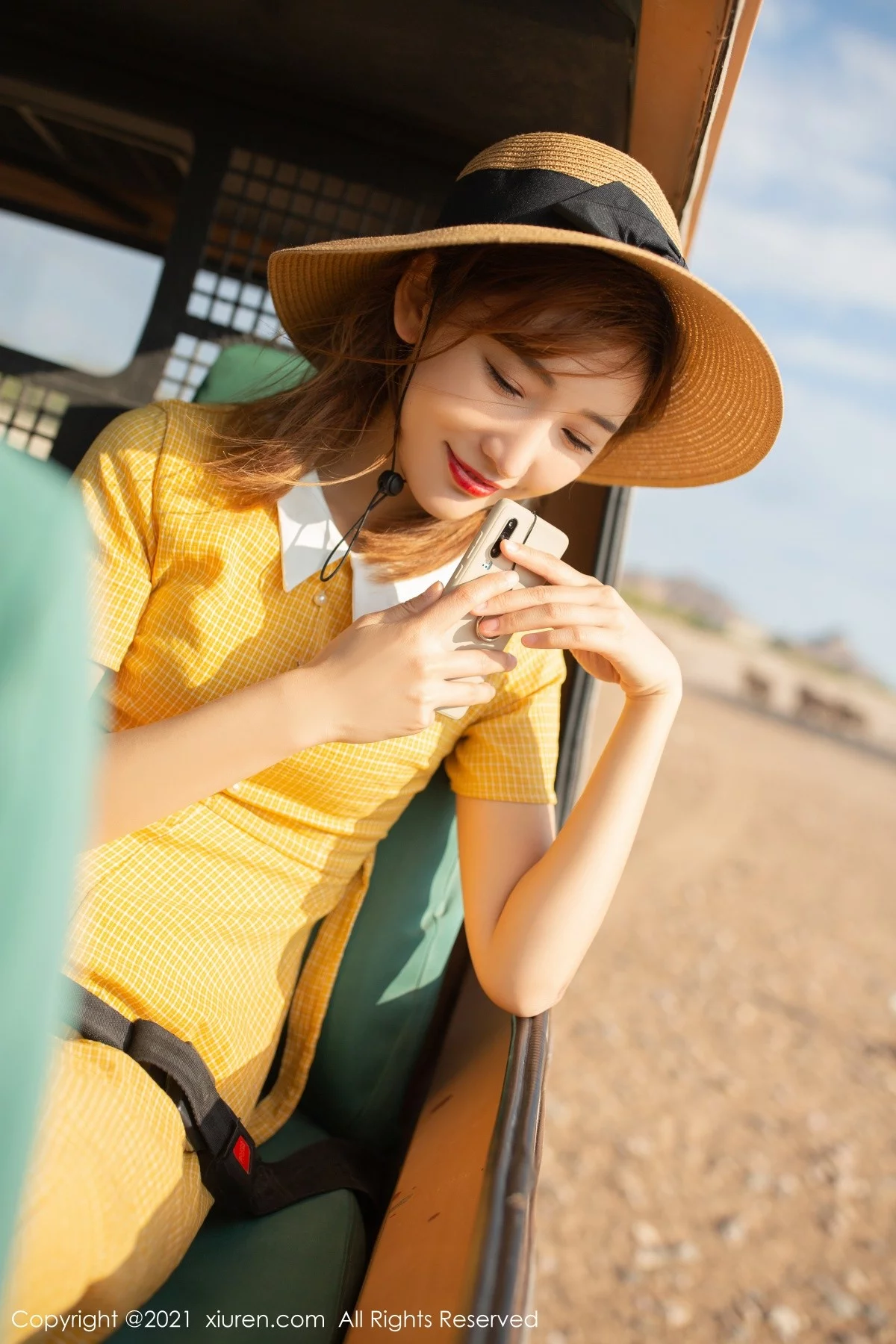[[XiuRen秀人网]秀人网]No.4321_模特陆萱萱多场景多套服装性感内衣系列秀完美身材诱惑写真95P