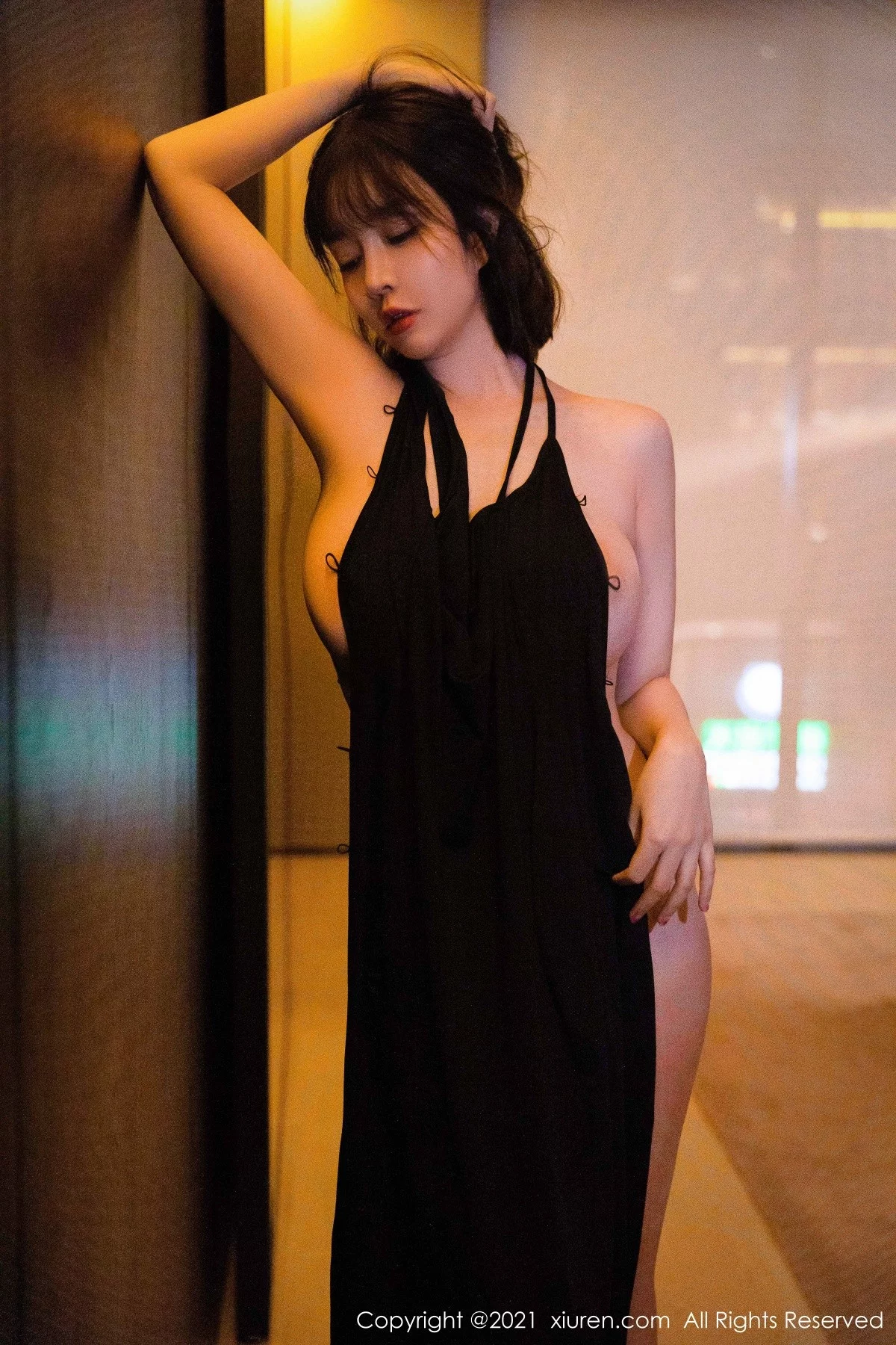 [[XiuRen秀人网]秀人网]No.4325_女神王雨纯成都旅拍黑色缕空制服+粉色蕾丝内衣完美诱惑写真72P