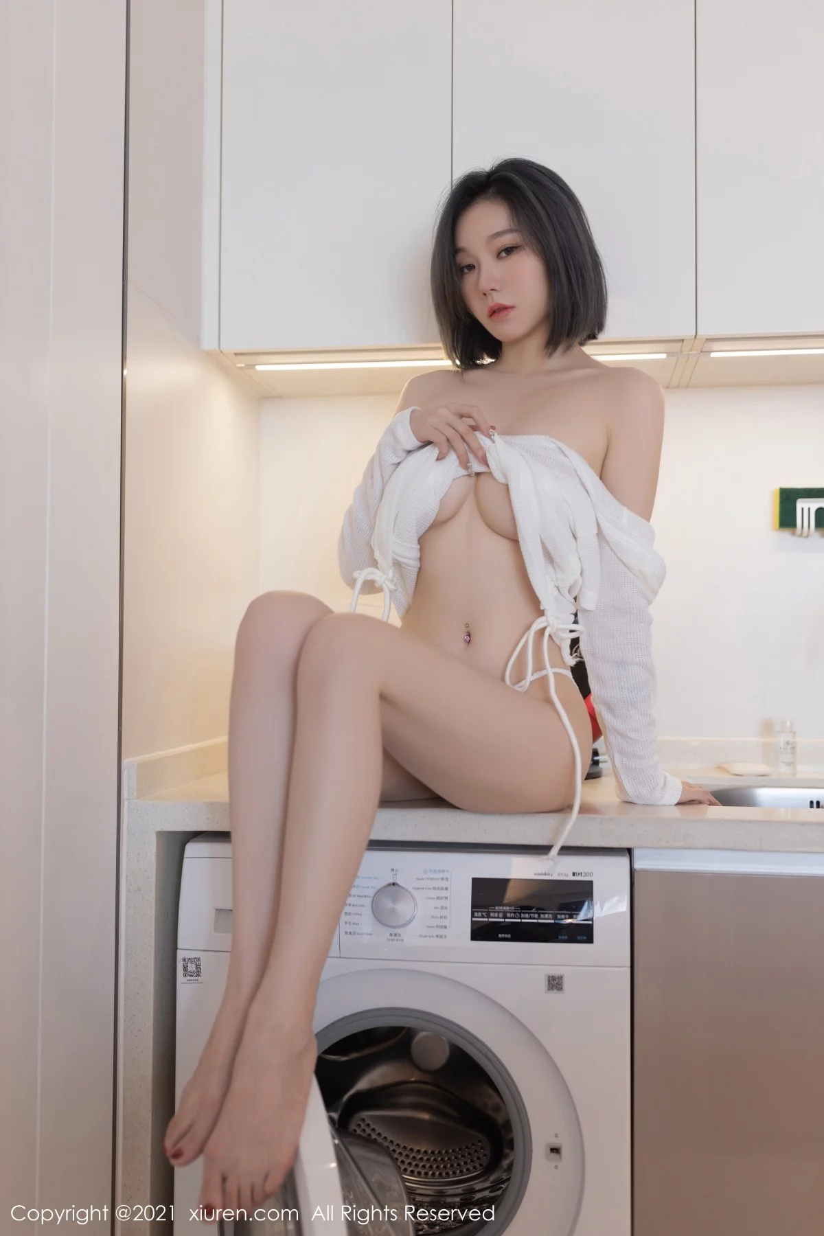 [[XiuRen秀人网]秀人网]No.4255_模特安然Maleah重庆旅拍洁白多姿镂空服饰秀翘臀美腿诱惑写真80P