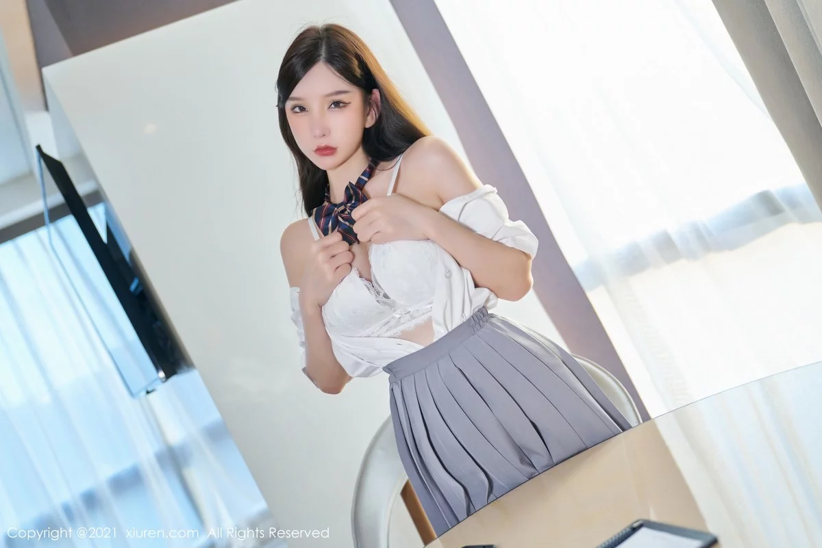 [[XiuRen秀人网]秀人网]No.4258_女神周于希Sandy惩罚游戏主题性感百褶裙下闪亮肉丝诱惑写真88P
