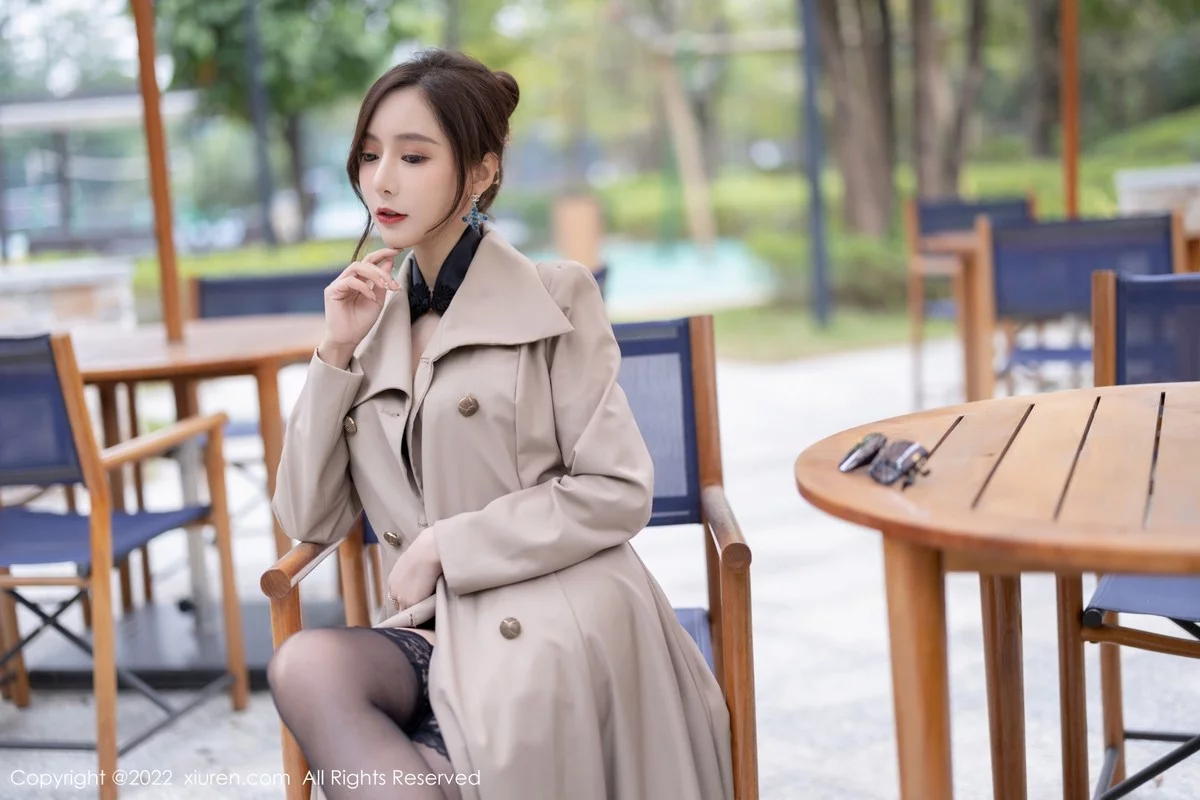 [[XiuRen秀人网]秀人网]No.4417_女神王馨瑶yanni半脱风衣露黑色轻透内衣秀惹火身材诱惑写真94P