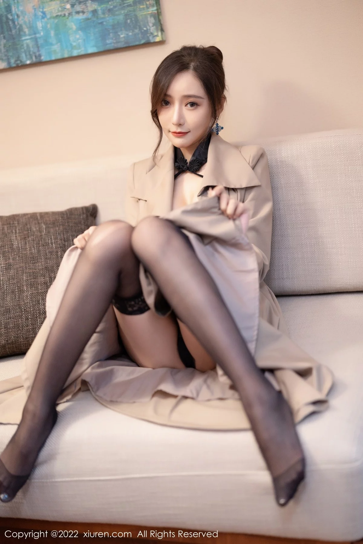 [[XiuRen秀人网]秀人网]No.4417_女神王馨瑶yanni半脱风衣露黑色轻透内衣秀惹火身材诱惑写真94P