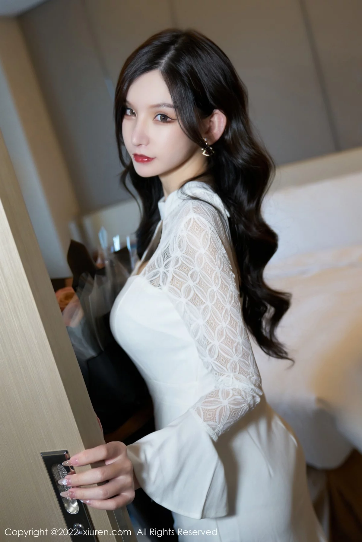 [[XiuRen秀人网]秀人网]No.4426_女神周于希Sally私房性感黑色蕾丝内衣配肉丝裤袜极致魅惑写真84P