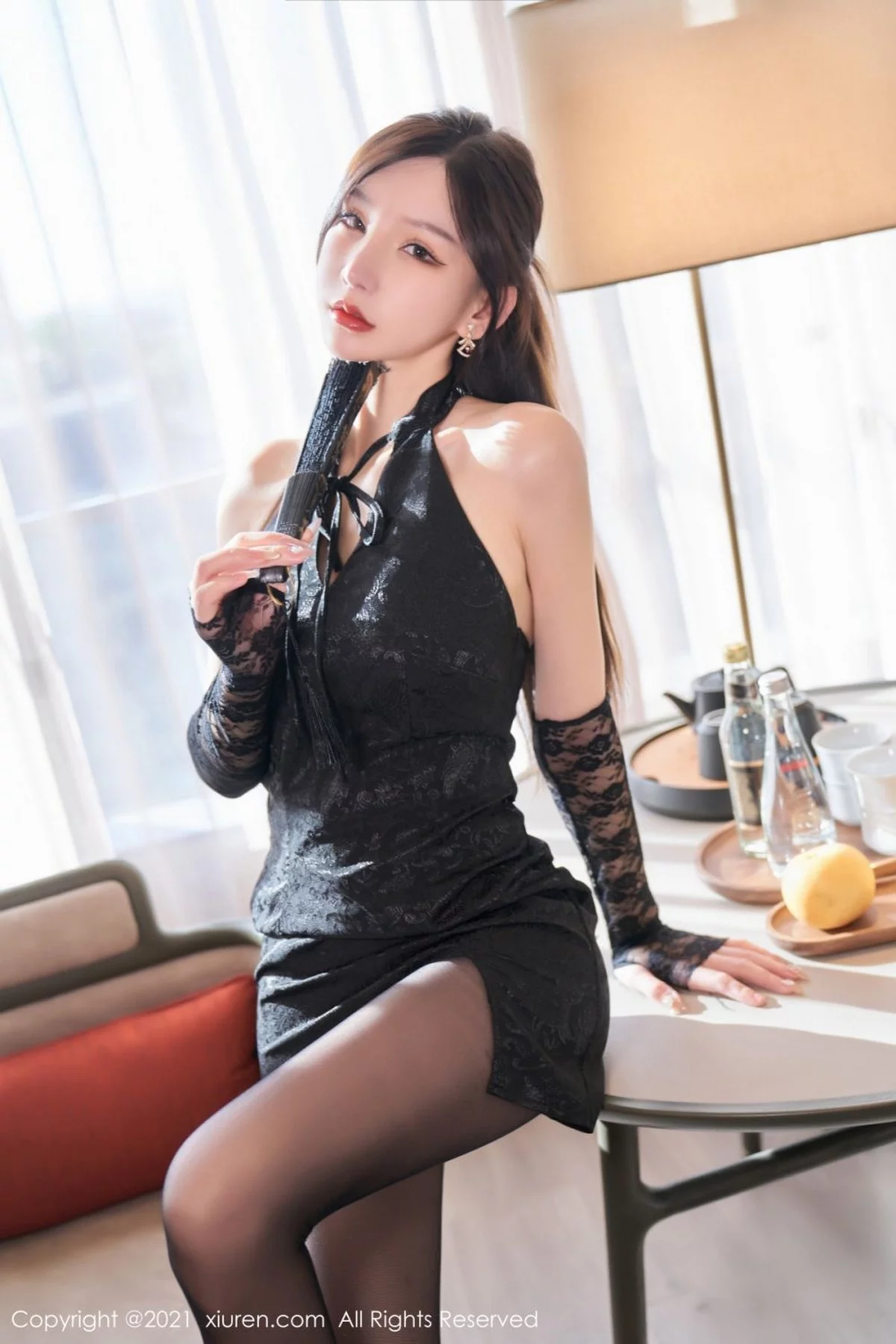 [[XiuRen秀人网]秀人网]No.4373_女神周于希Sally性感黑色礼裙配无内黑丝裤袜秀翘臀美腿诱惑写真84P