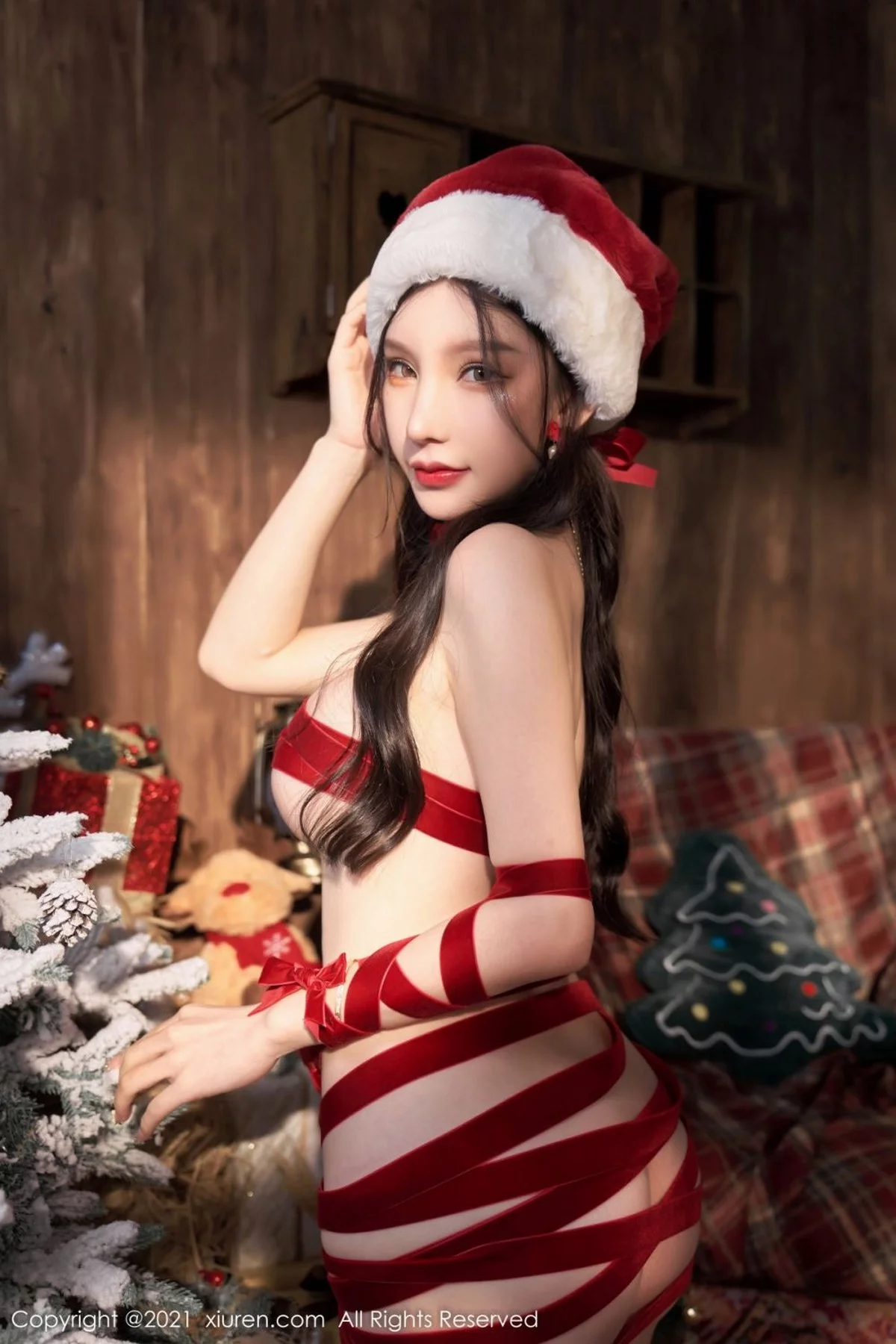 [[XiuRen秀人网]秀人网]No.4385_女神周于希Sally圣诞主题性感红色丝带裹身秀火辣身材诱惑写真90P