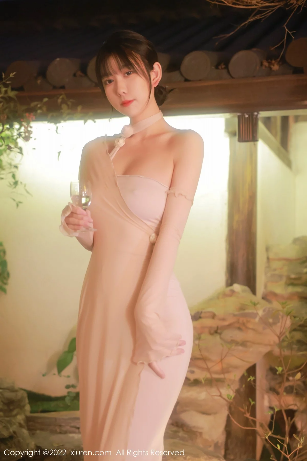 [[XiuRen秀人网]秀人网]No.4503_模特李雅柔182CM温泉主题粉色薄透服饰配无内肉丝湿身诱惑写真48P