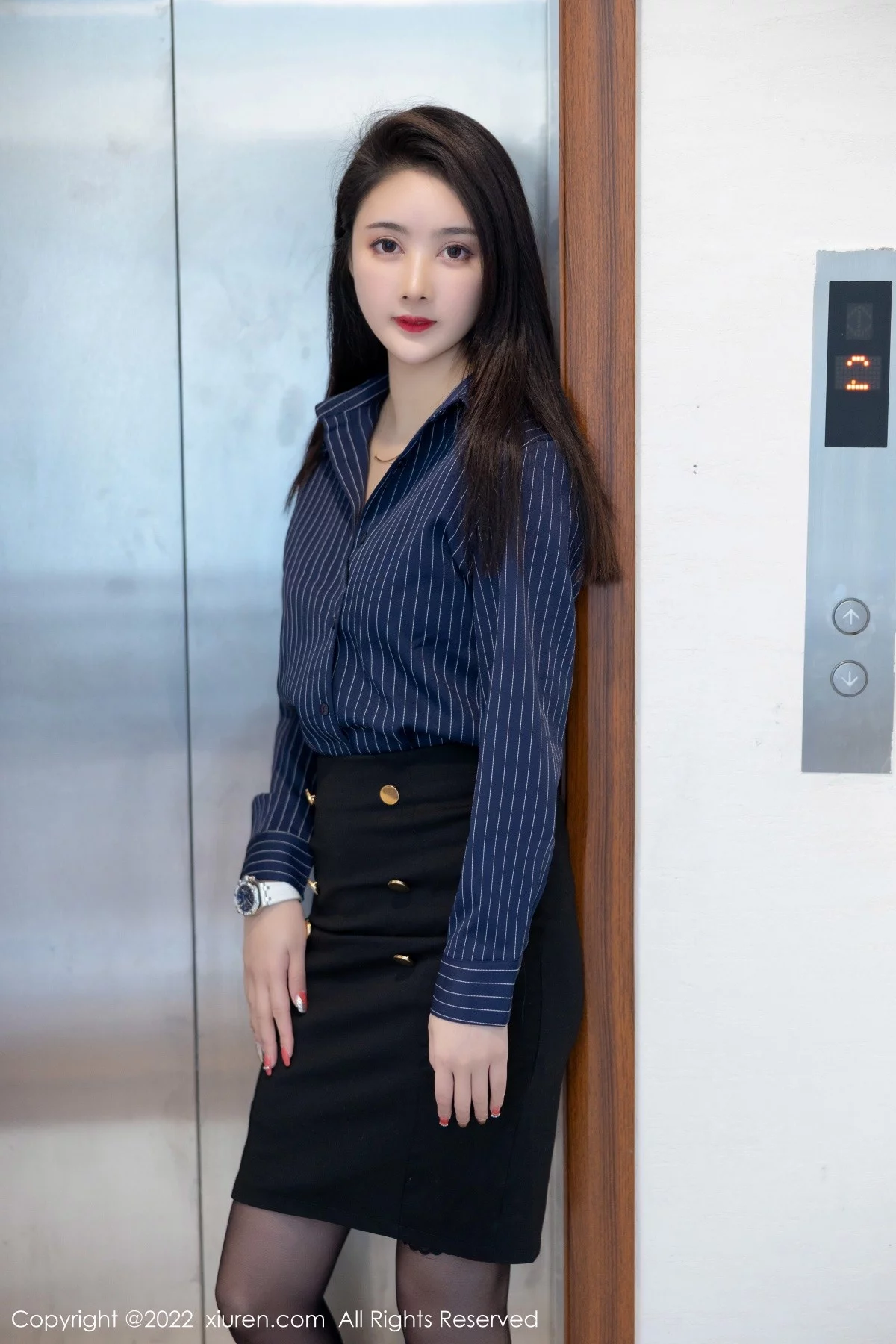 [[XiuRen秀人网]秀人网]No.4513_模特Summer宝宝电梯间主题脱衬衫露蕾丝内衣蕾丝袜魅惑写真66P