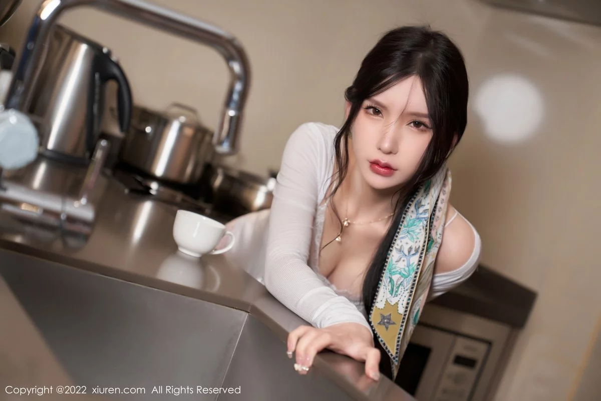 [[XiuRen秀人网]秀人网]No.4517_女神周于希Sally情节拍摄白色收身上衣配粉色裙子完美诱惑写真98P