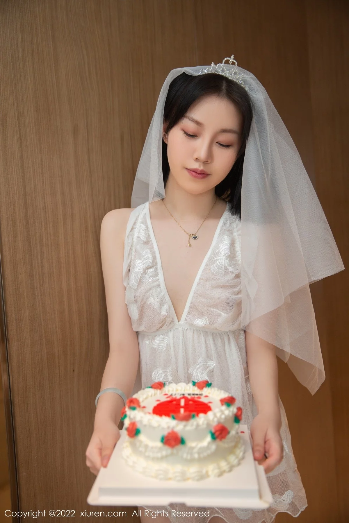 [[XiuRen秀人网]秀人网]No.4530_模特一颗甜蛋黄a结婚纪念日主题薄透服饰秀惹火身材诱惑写真81P