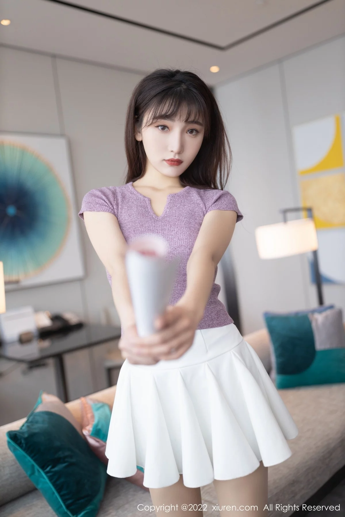 [[XiuRen秀人网]秀人网]No.4570_模特陆萱萱角色扮演主题紫色上衣半脱露紫色内衣撩人诱惑写真79P
