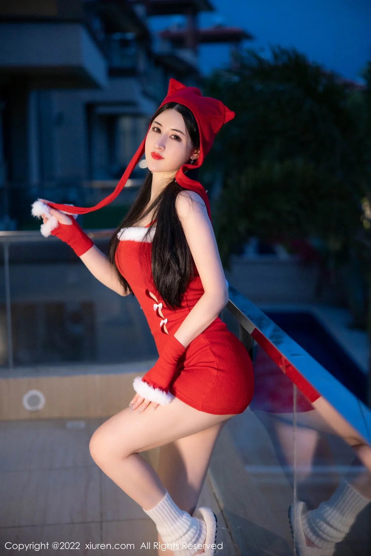 [[XiuRen秀人网]秀人网]No.4565_模特诗诗kiki新年气氛拍摄私房性感红色内衣秀完美身材诱惑写真69P