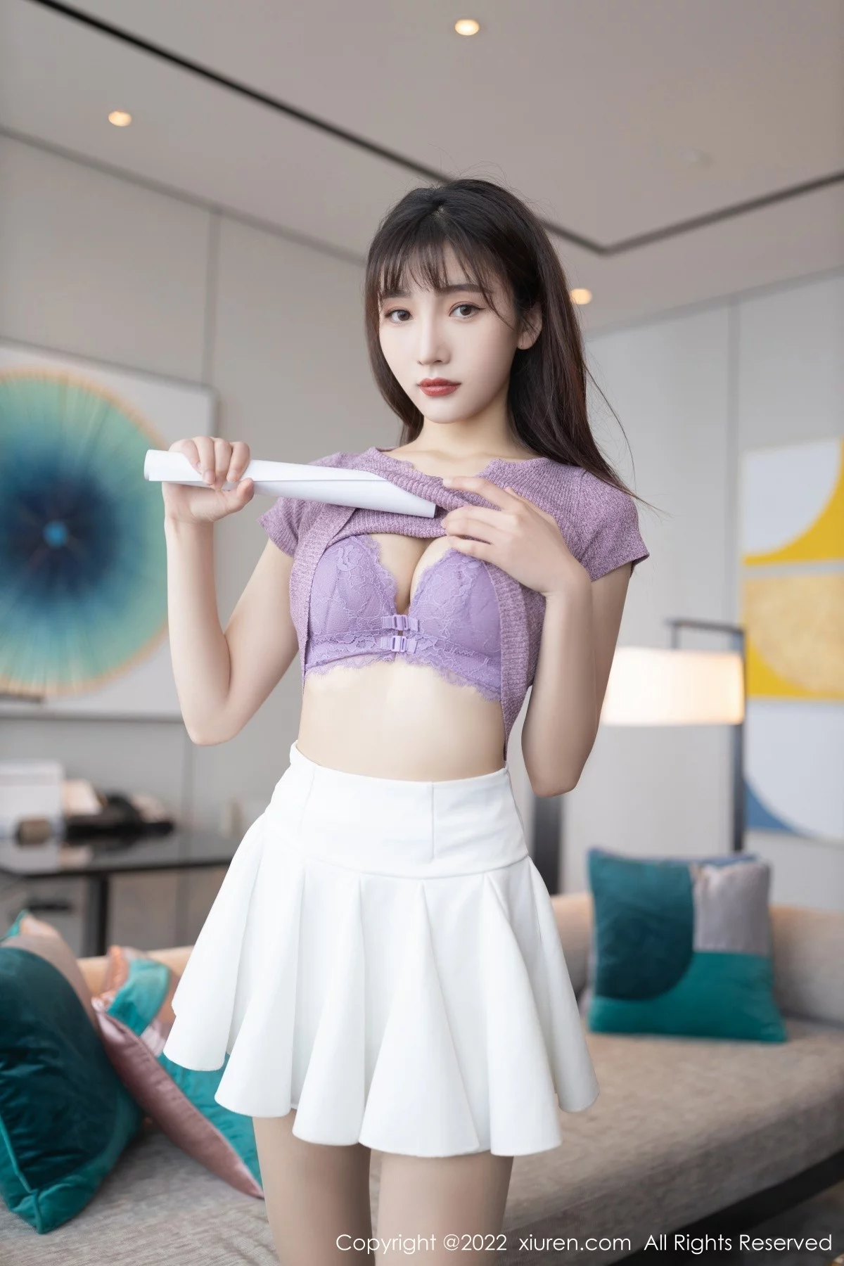 [[XiuRen秀人网]秀人网]No.4570_模特陆萱萱角色扮演主题紫色上衣半脱露紫色内衣撩人诱惑写真79P