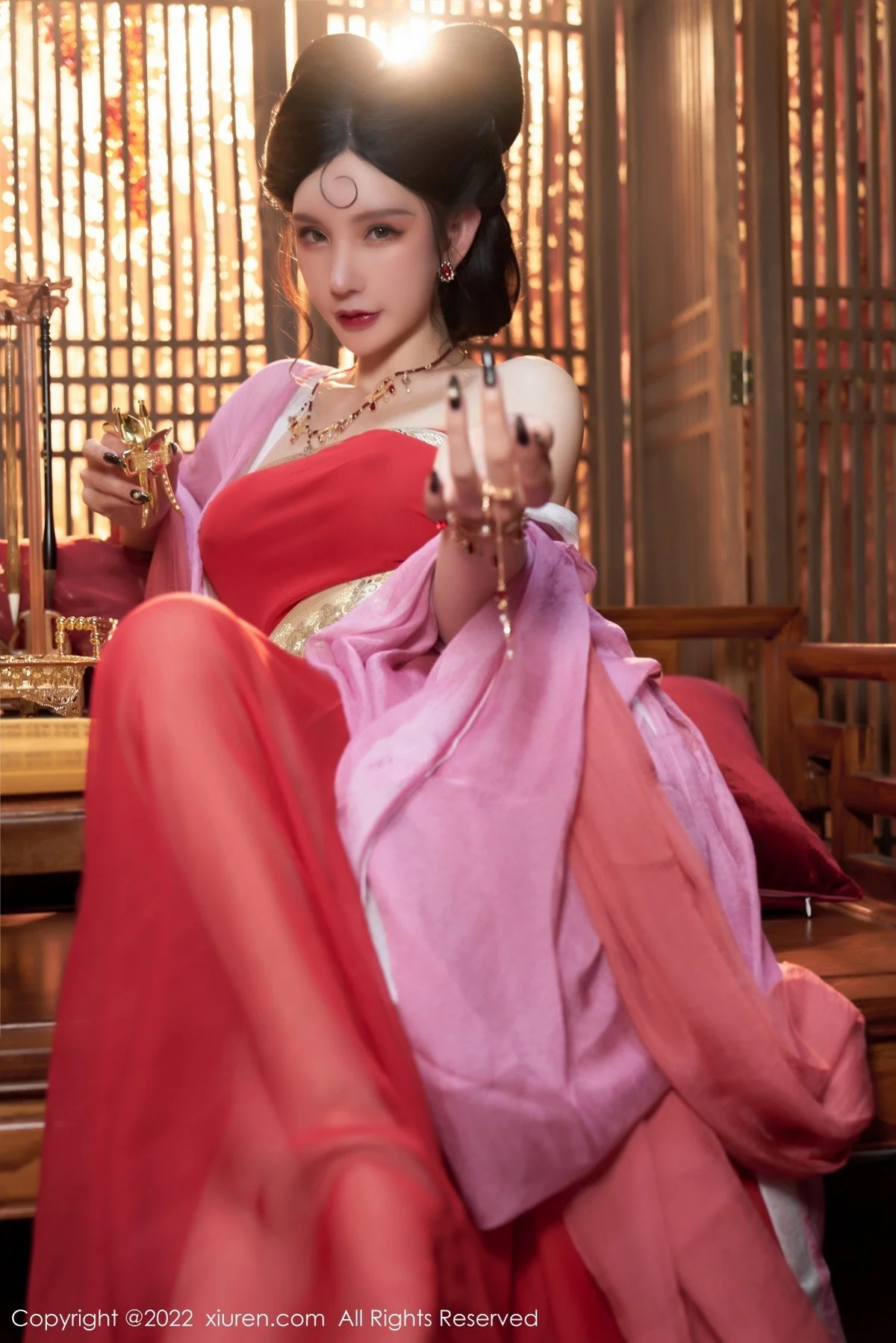 [[XiuRen秀人网]秀人网]No.4575_女神周于希Sally三亚旅拍妲己角色扮演古装服饰性感迷人写真74P