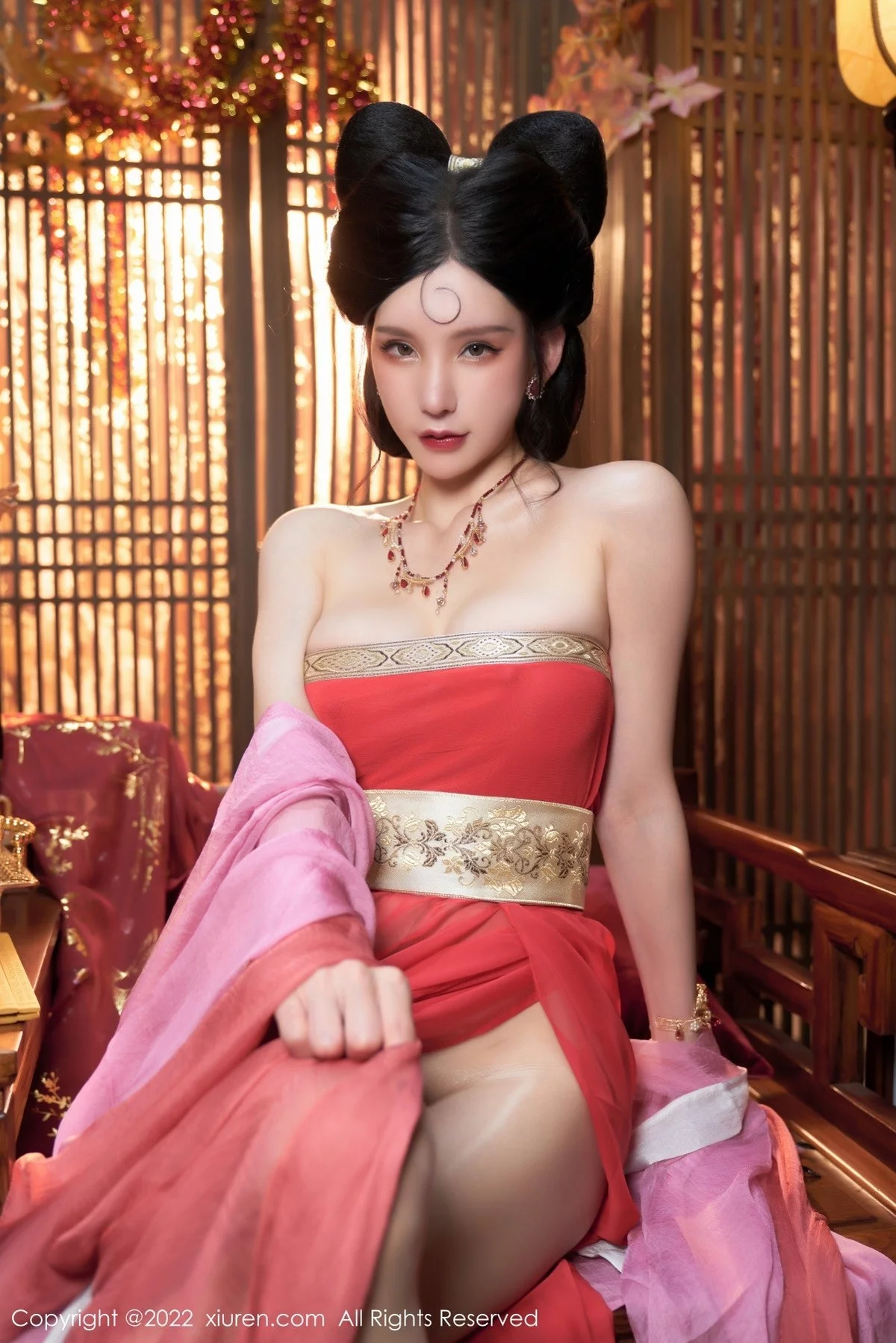 [[XiuRen秀人网]秀人网]No.4575_女神周于希Sally三亚旅拍妲己角色扮演古装服饰性感迷人写真74P