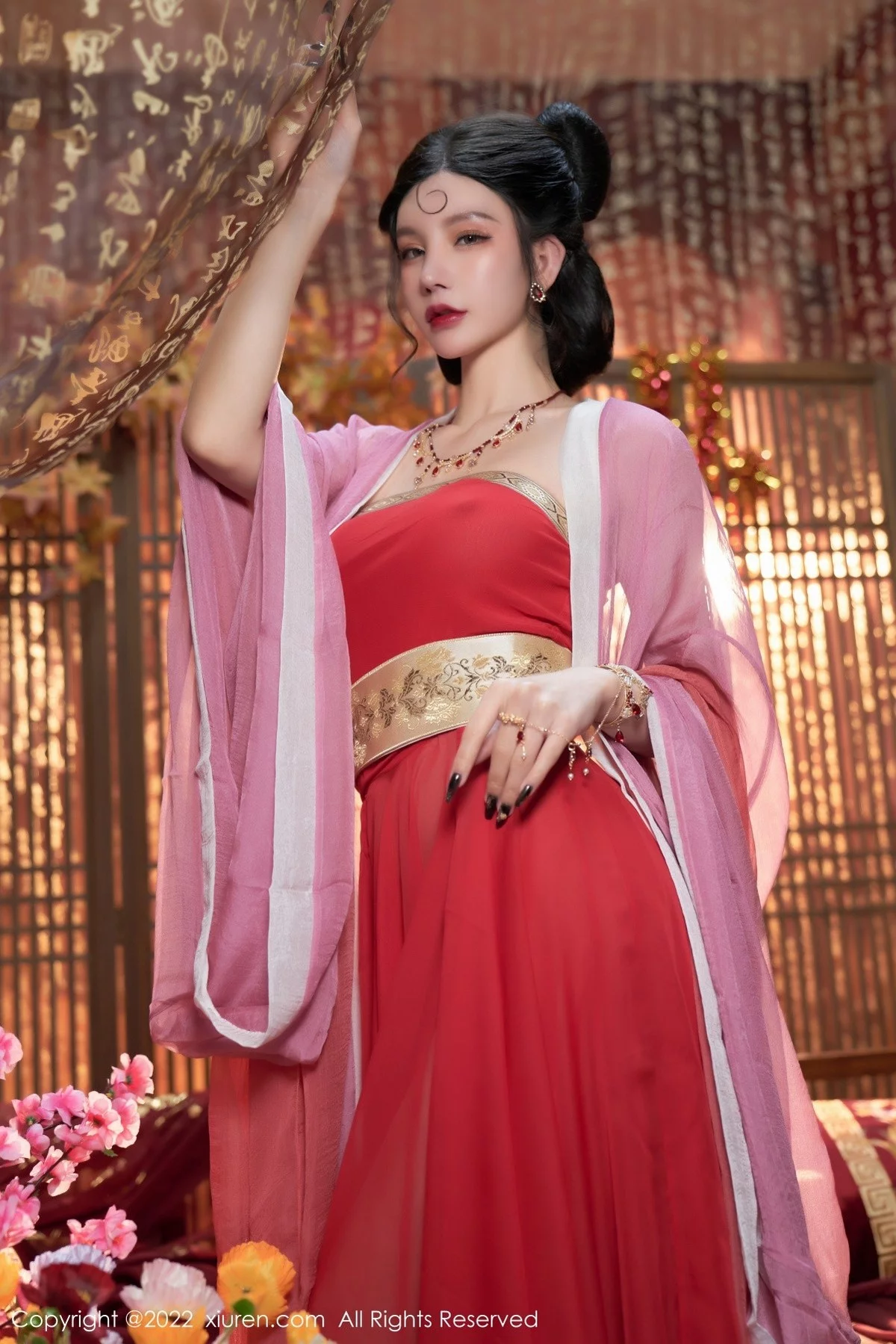 [[XiuRen秀人网]秀人网]No.4575_女神周于希Sally三亚旅拍妲己角色扮演古装服饰性感迷人写真74P