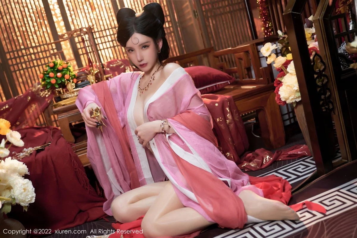 [[XiuRen秀人网]秀人网]No.4575_女神周于希Sally三亚旅拍妲己角色扮演古装服饰性感迷人写真74P