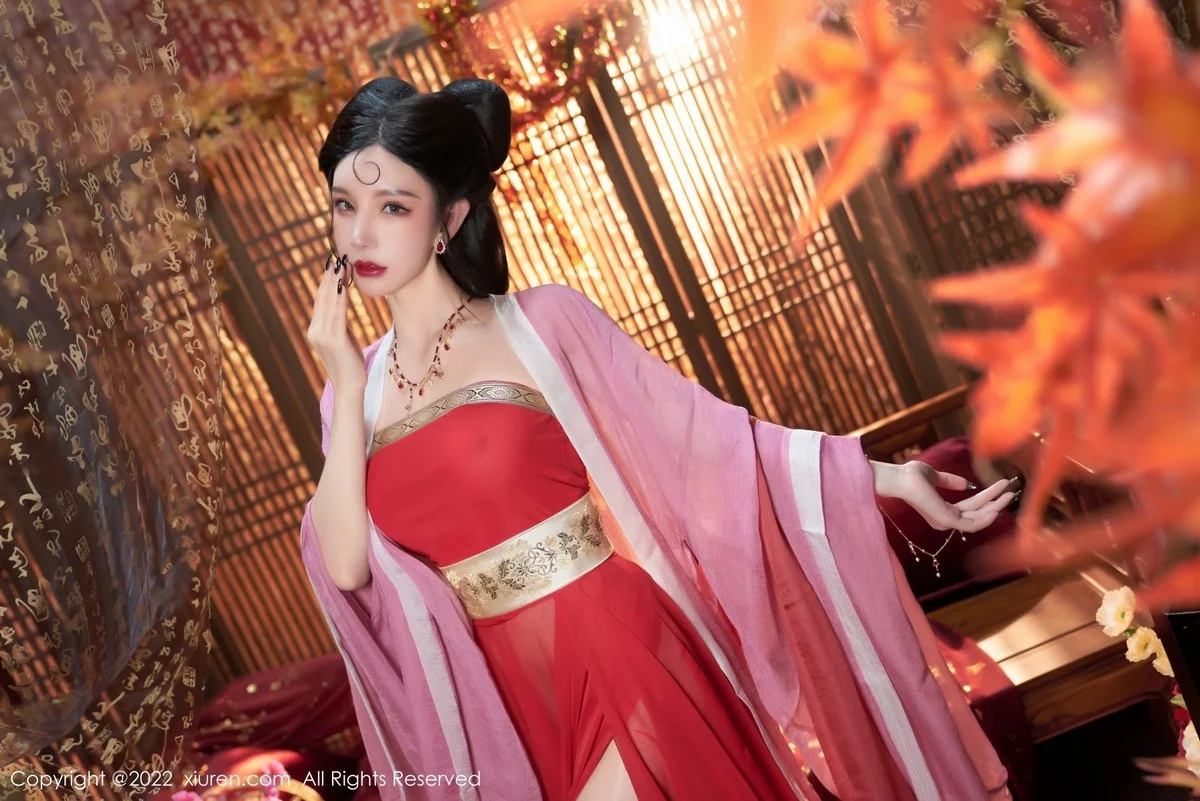 [[XiuRen秀人网]秀人网]No.4575_女神周于希Sally三亚旅拍妲己角色扮演古装服饰性感迷人写真74P