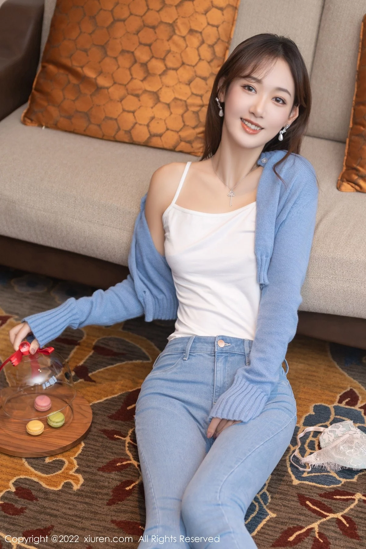 [[XiuRen秀人网]秀人网]No.4582_模特唐安琪小学妹角色扮演轻透白色上衣配牛仔裤性感迷人写真73P