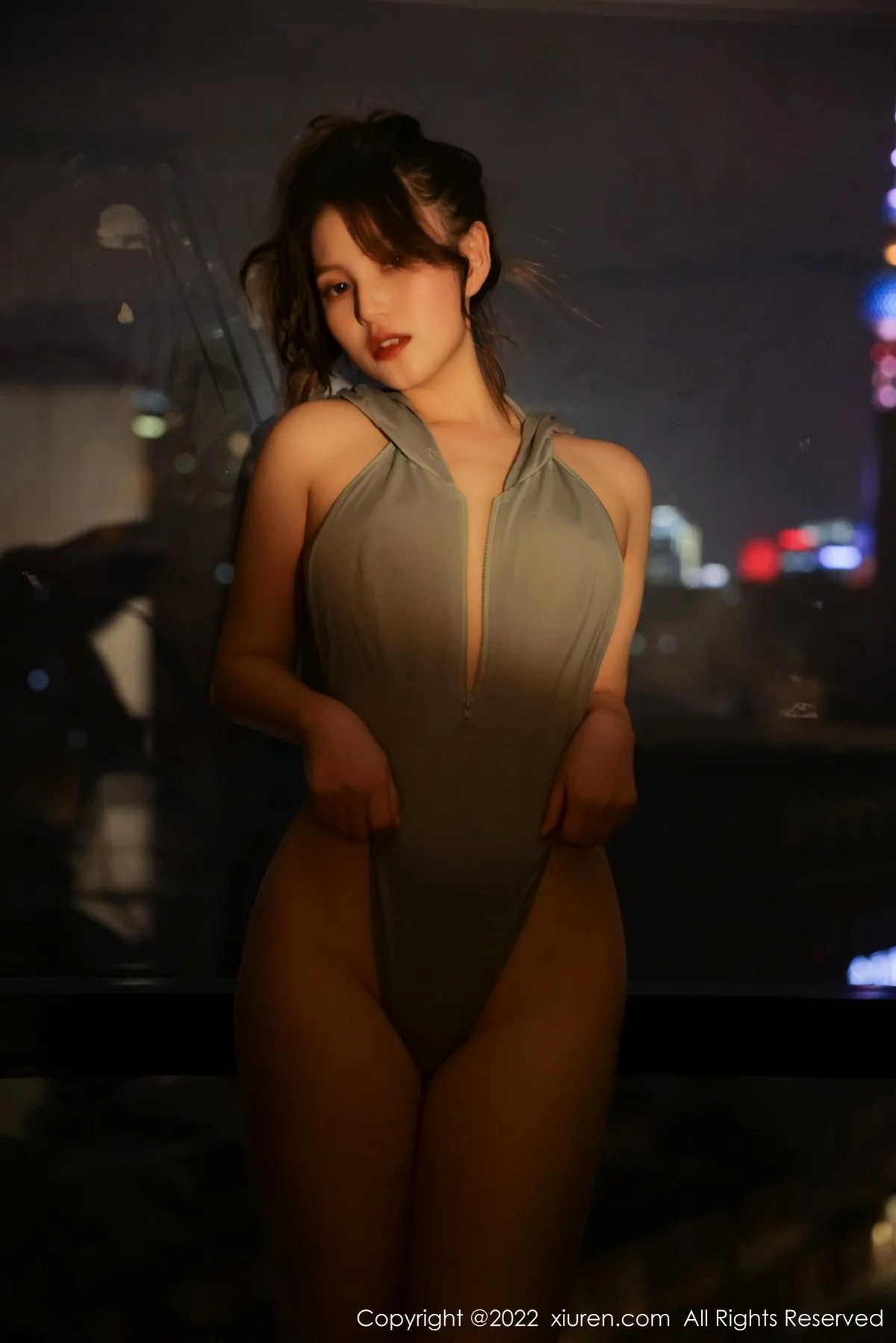 [[XiuRen秀人网]秀人网]No.4490_模特你的兔妹妹居家女友主题性感露背连体衣秀浑圆美臀诱惑写真51P