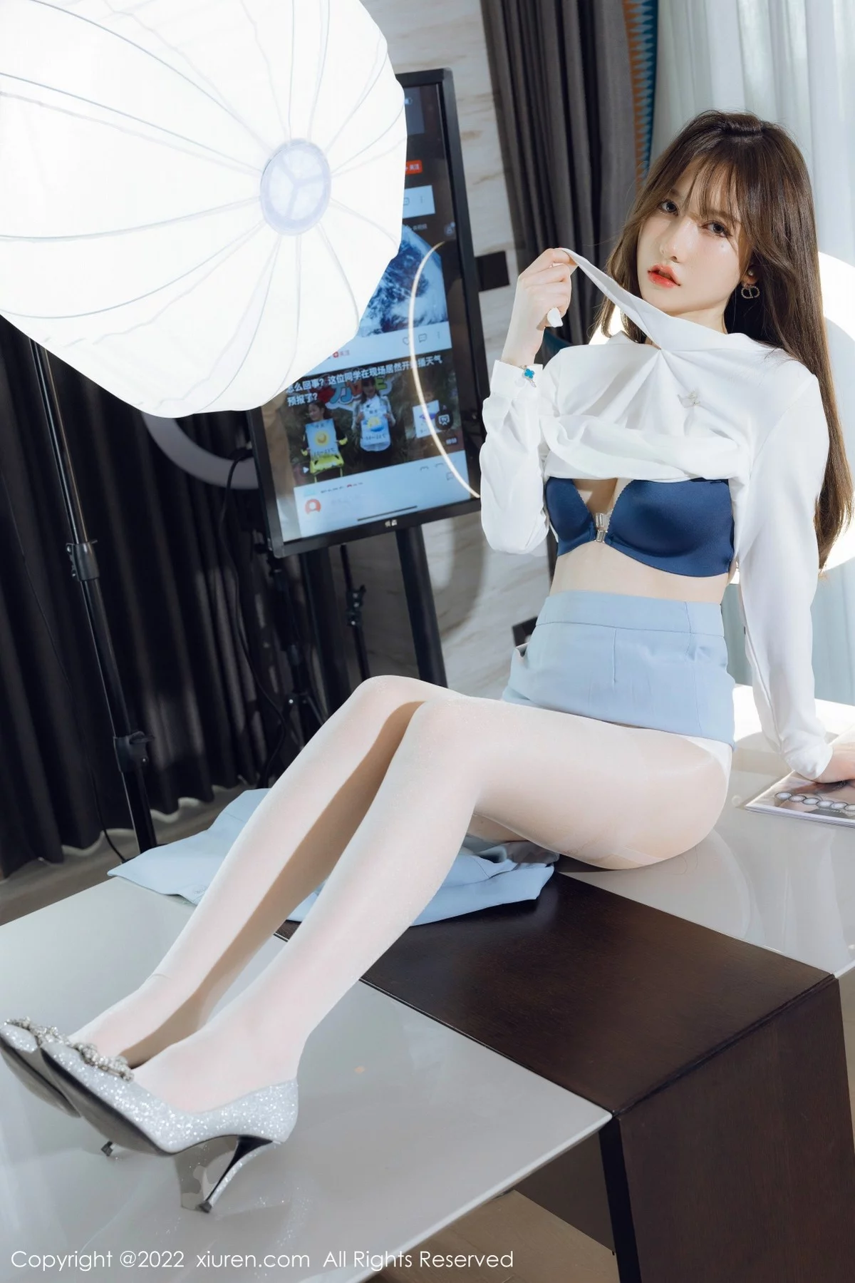 [[XiuRen秀人网]秀人网]No.4658_模特美桃酱蓝色制服系列私房半脱露性感内衣超薄肉丝诱惑写真64P