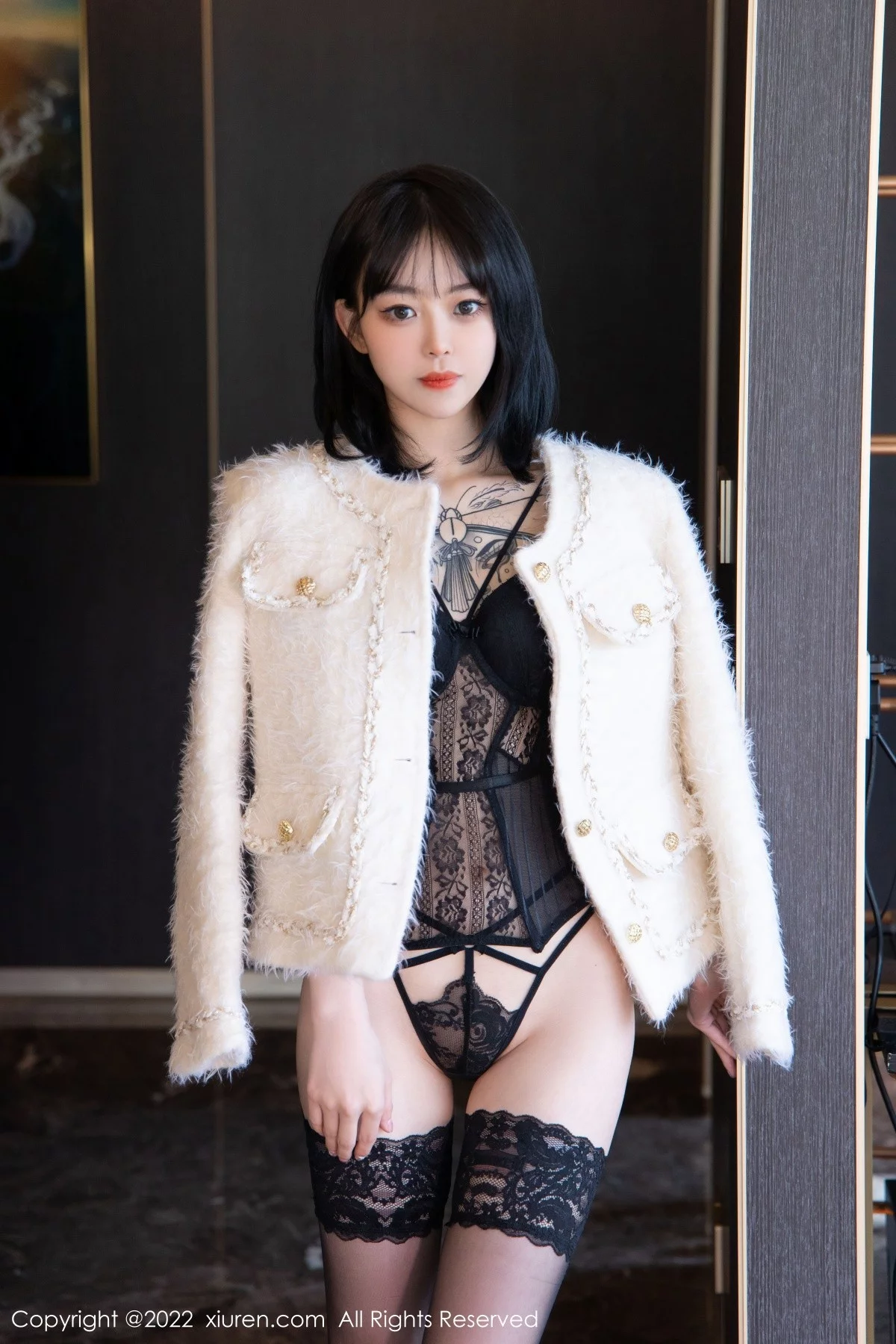 [[XiuRen秀人网]秀人网]No.4700_模特奶瓶私房性感黑色轻透内衣配诱人蕾丝秀极致美腿诱惑写真74P