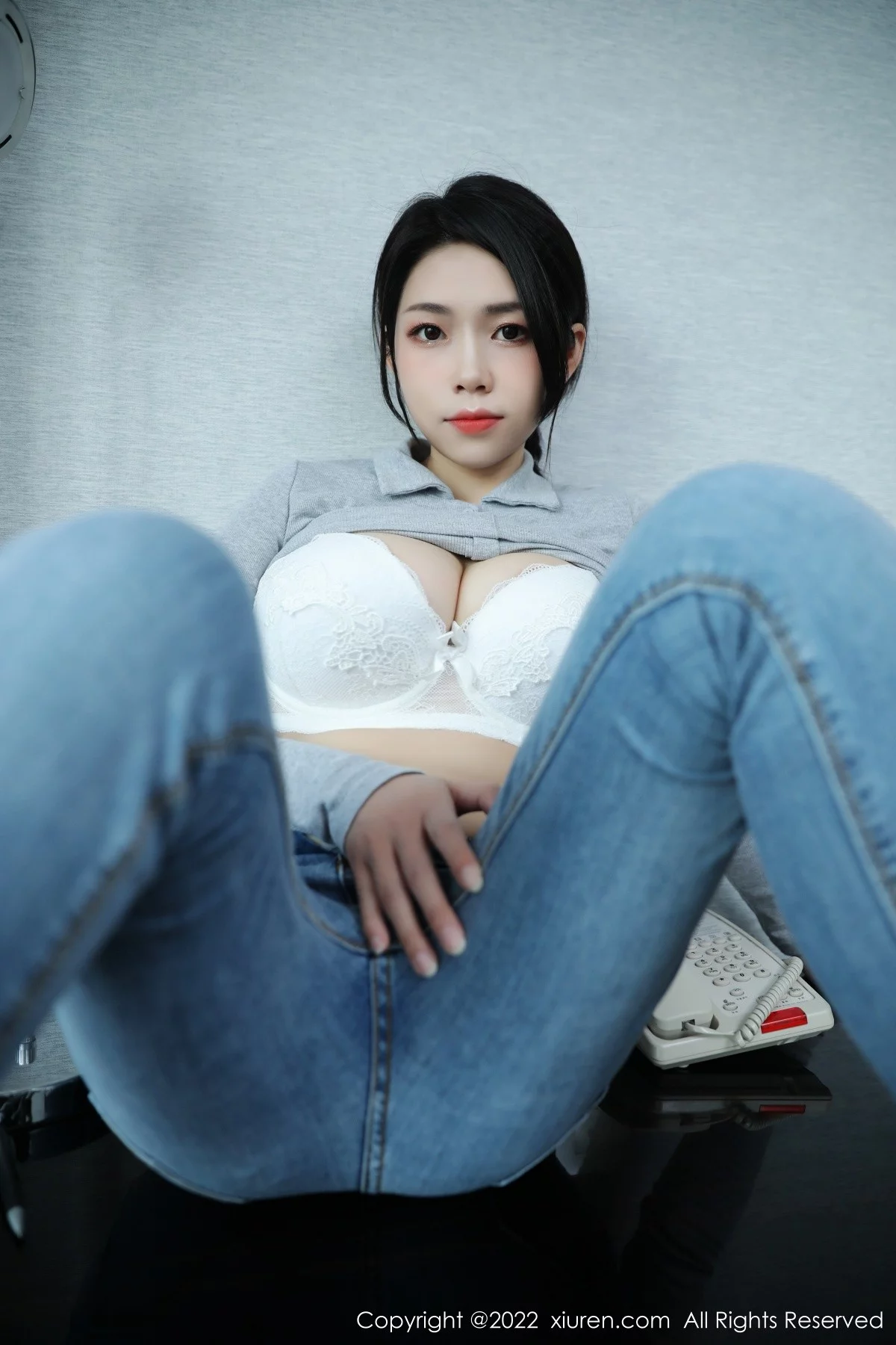 [[XiuRen秀人网]秀人网]No.4711_模特娜娜子呀私房半脱露性感白色蕾丝内衣配肉丝裤袜诱惑写真72P