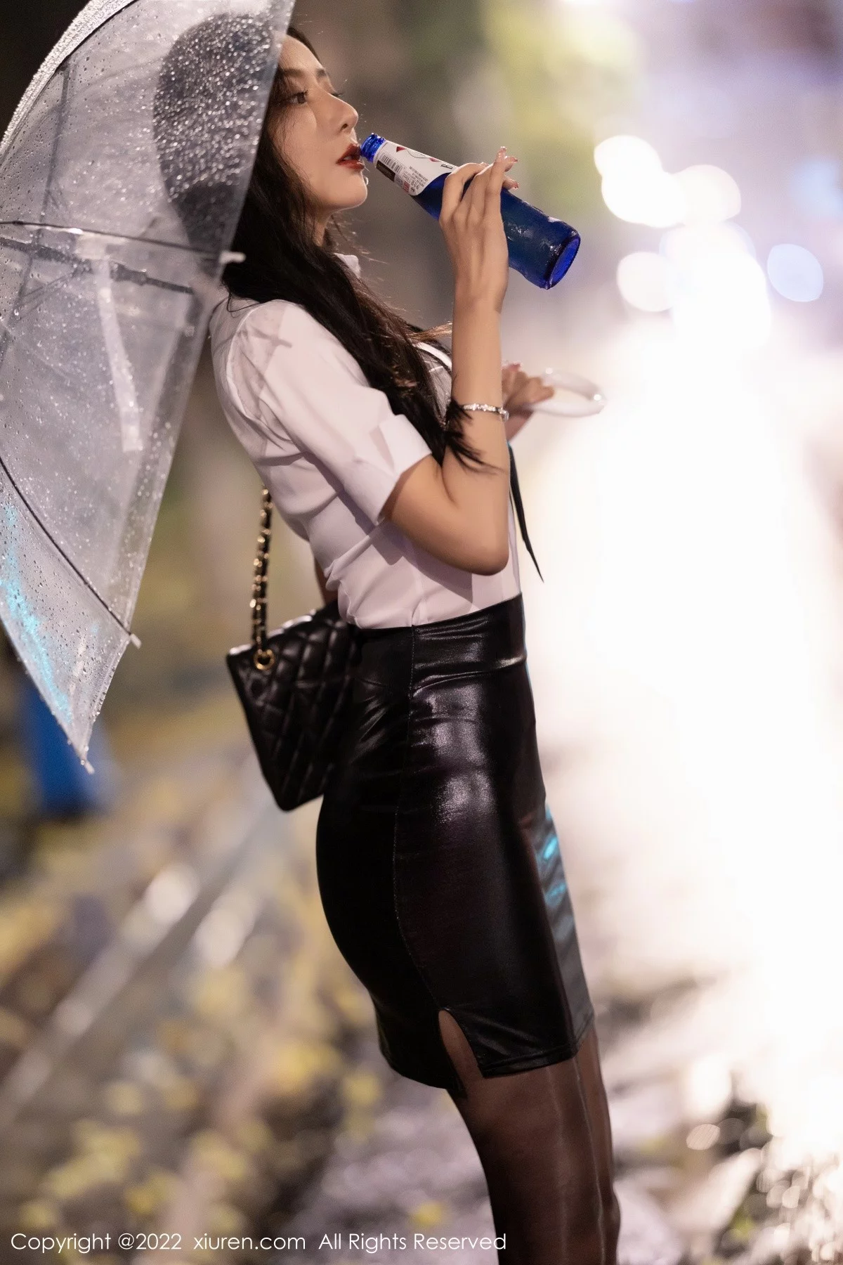 [[XiuRen秀人网]秀人网]No.4879_女神王馨瑶yanni性感白T配黑皮短裙露蕾丝内衣开档黑丝诱惑写真77P