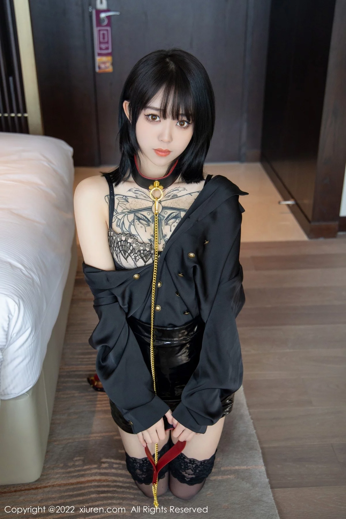 [[XiuRen秀人网]秀人网]No.4927_模特奶瓶私房脱黑色皮裙露性感蕾丝内衣配蕾丝袜撩人诱惑写真81P