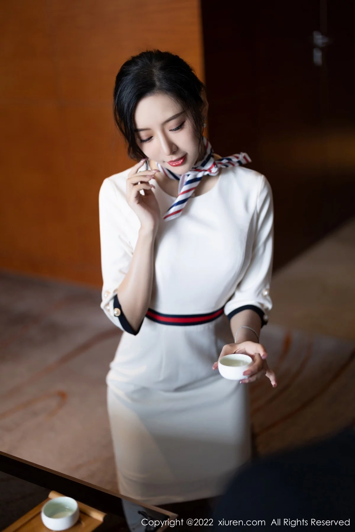 [[XiuRen秀人网]秀人网]No.4963_女神王馨瑶yanni白色连衣短裙露红色内衣配原色丝袜诱惑写真71P
