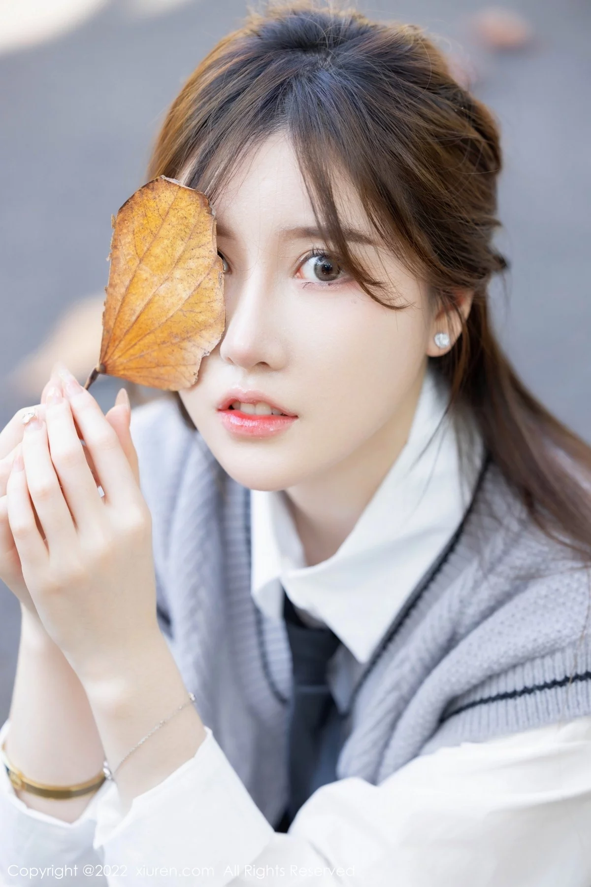 [[XiuRen秀人网]秀人网]No.4896_模特美桃酱珠三角旅拍户外文艺青年装扮私房蕾丝内衣诱惑写真52P