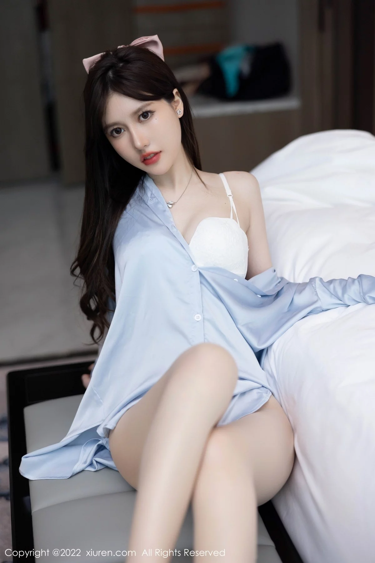 [[XiuRen秀人网]秀人网]No.5066_模特美桃酱海南心愿旅拍半脱露性感白色内衣配原色丝袜诱惑写真76P
