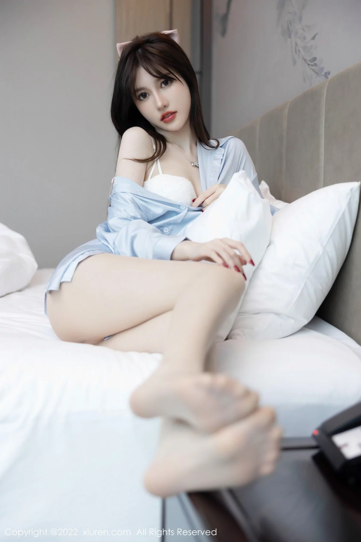 [[XiuRen秀人网]秀人网]No.5066_模特美桃酱海南心愿旅拍半脱露性感白色内衣配原色丝袜诱惑写真76P