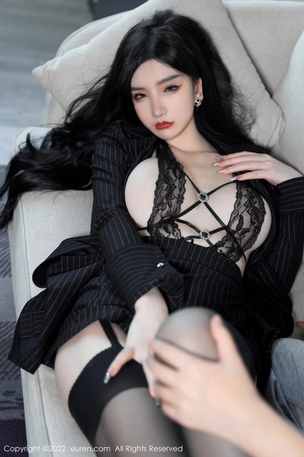[[XiuRen秀人网]秀人网]No.5133_女神周于希Sally心愿旅拍私房黑色情趣薄纱秀豪乳撩人诱惑写真83P