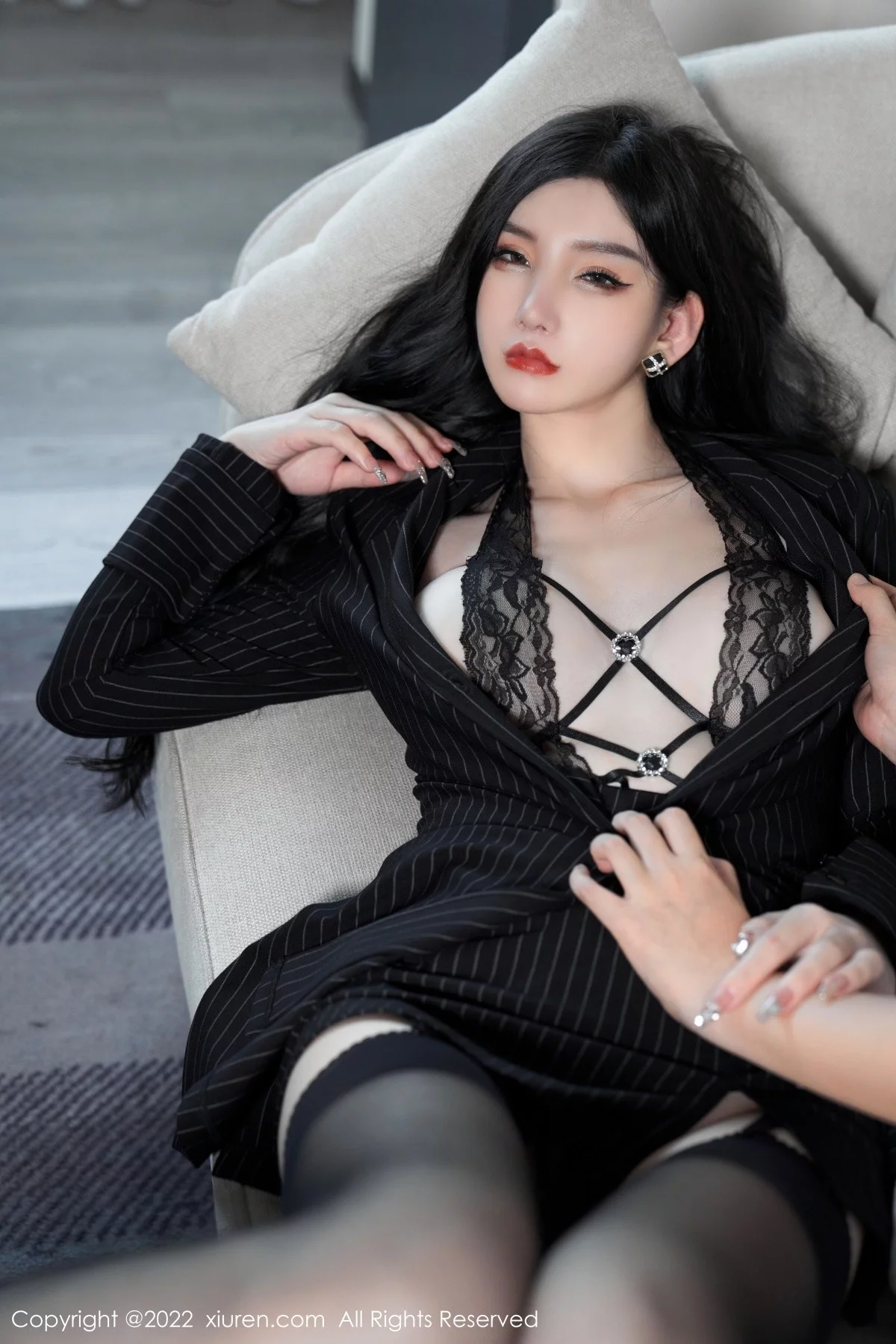 [[XiuRen秀人网]秀人网]No.5133_女神周于希Sally心愿旅拍私房黑色情趣薄纱秀豪乳撩人诱惑写真83P