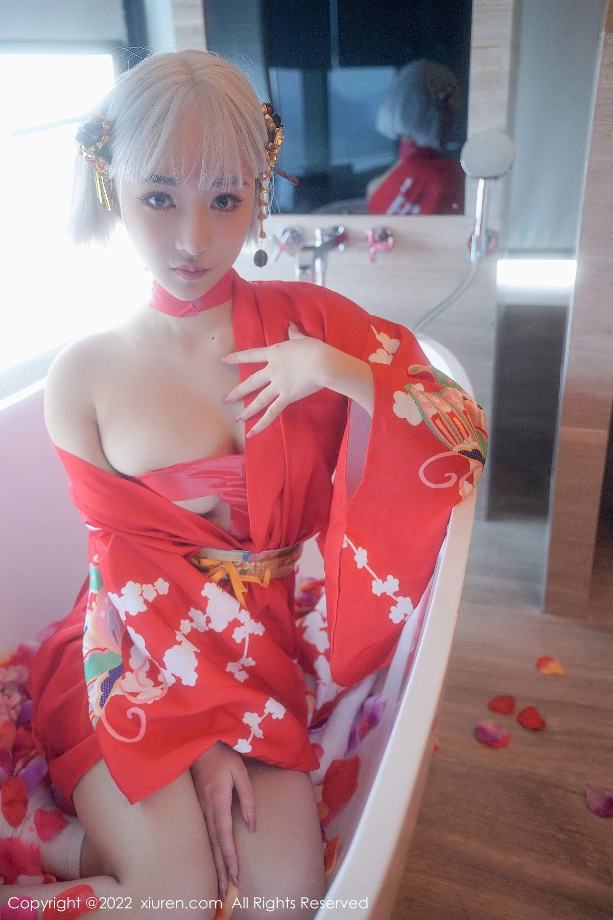 [[XiuRen秀人网]秀人网]No.5134_模特西门小玉蒸汽浴室里红带裹身秀火辣身材傲人豪乳诱惑写真66P