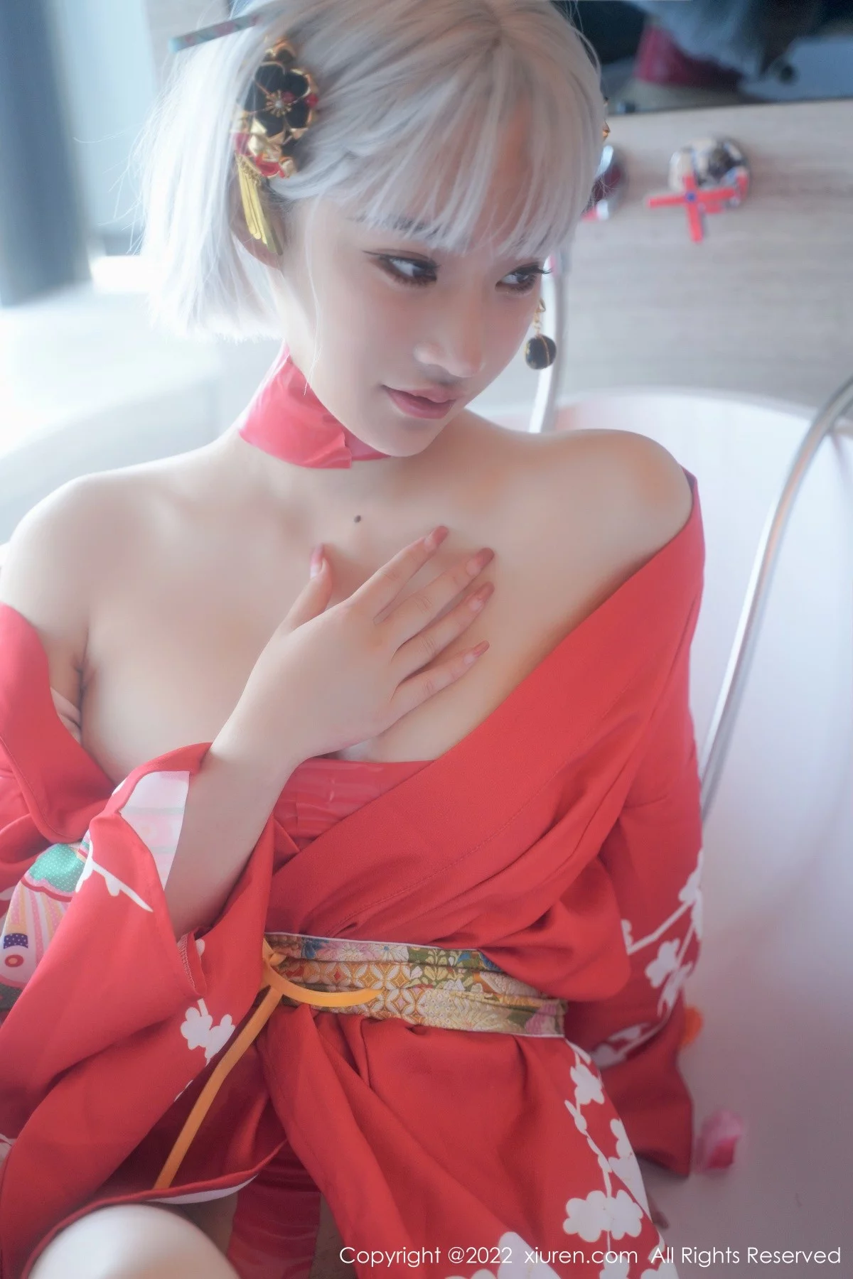 [[XiuRen秀人网]秀人网]No.5134_模特西门小玉蒸汽浴室里红带裹身秀火辣身材傲人豪乳诱惑写真66P