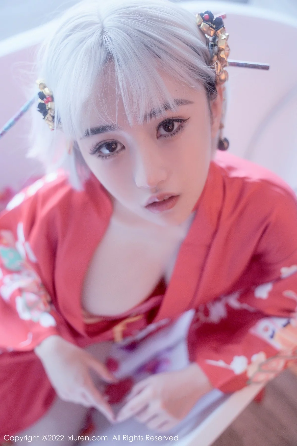 [[XiuRen秀人网]秀人网]No.5134_模特西门小玉蒸汽浴室里红带裹身秀火辣身材傲人豪乳诱惑写真66P