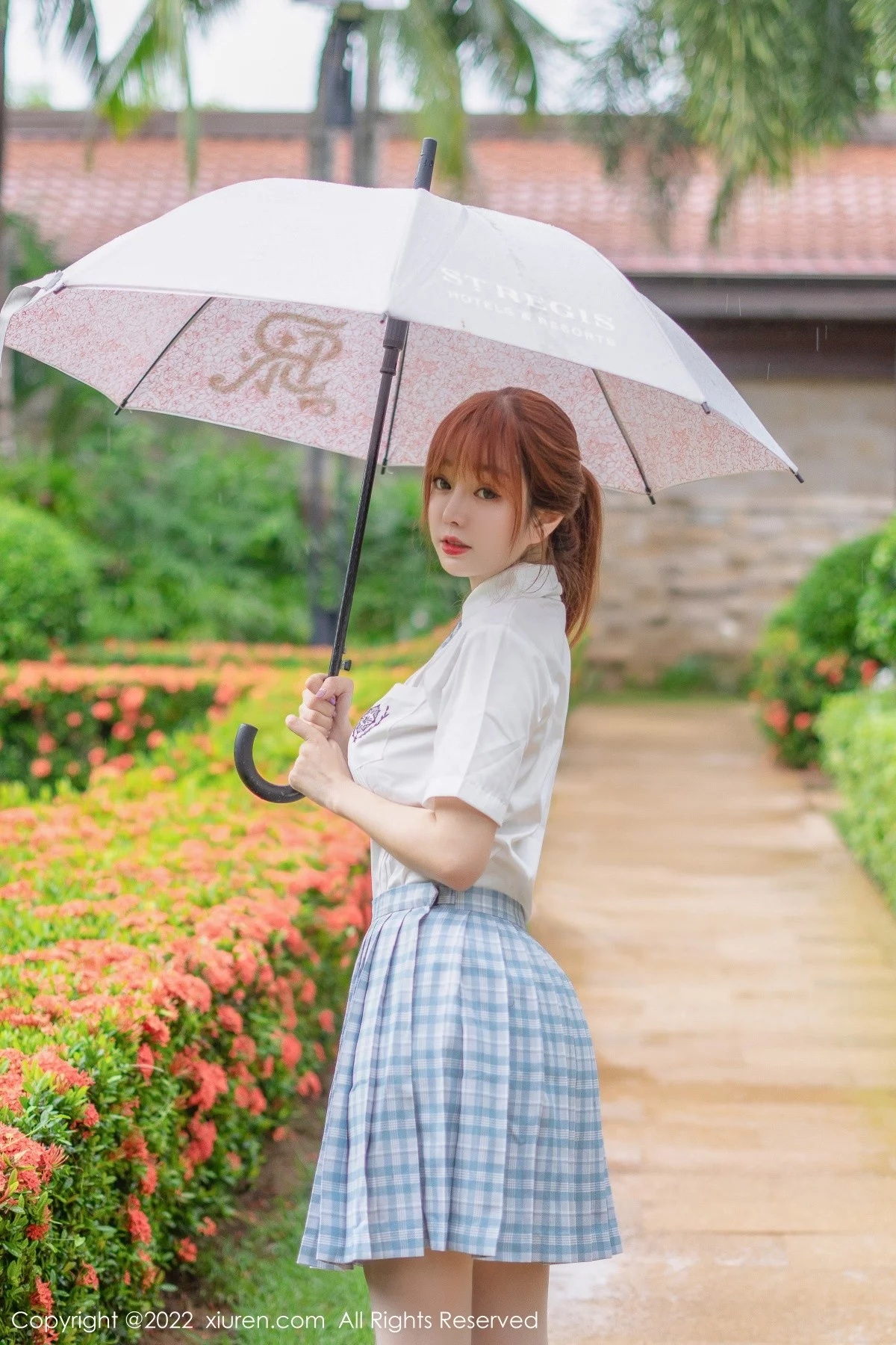 [[XiuRen秀人网]秀人网]No.5137_女神王雨纯性感白T配蓝灰色格子裙原色丝袜秀曼妙身材诱惑写真46P