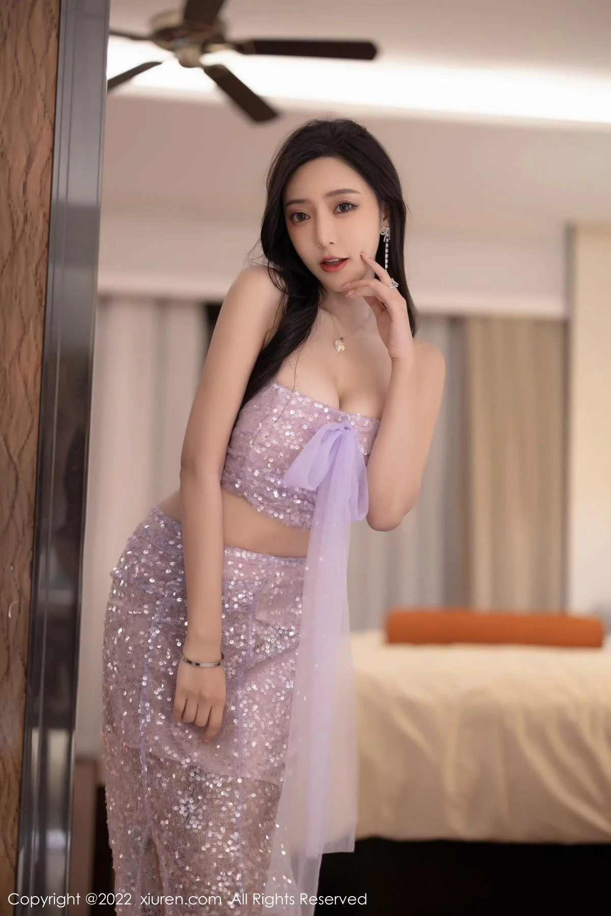 [[XiuRen秀人网]秀人网]No.5161_女神王馨瑶yanni厦门旅拍黑色轻透内衣配黑丝吊袜完美诱惑写真90P