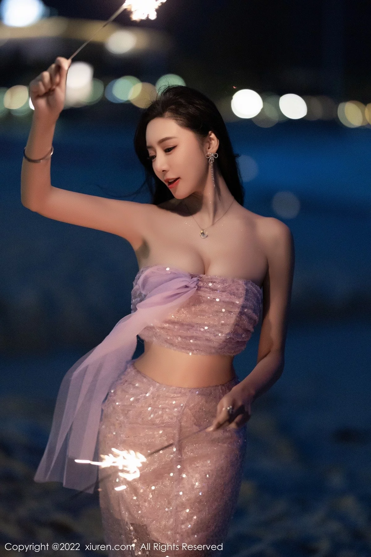 [[XiuRen秀人网]秀人网]No.5161_女神王馨瑶yanni厦门旅拍黑色轻透内衣配黑丝吊袜完美诱惑写真90P