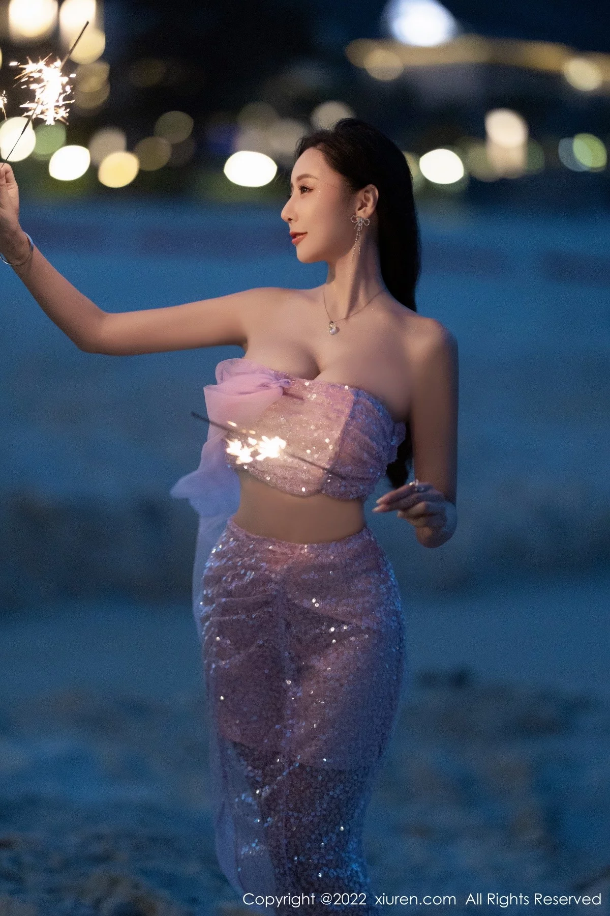 [[XiuRen秀人网]秀人网]No.5161_女神王馨瑶yanni厦门旅拍黑色轻透内衣配黑丝吊袜完美诱惑写真90P