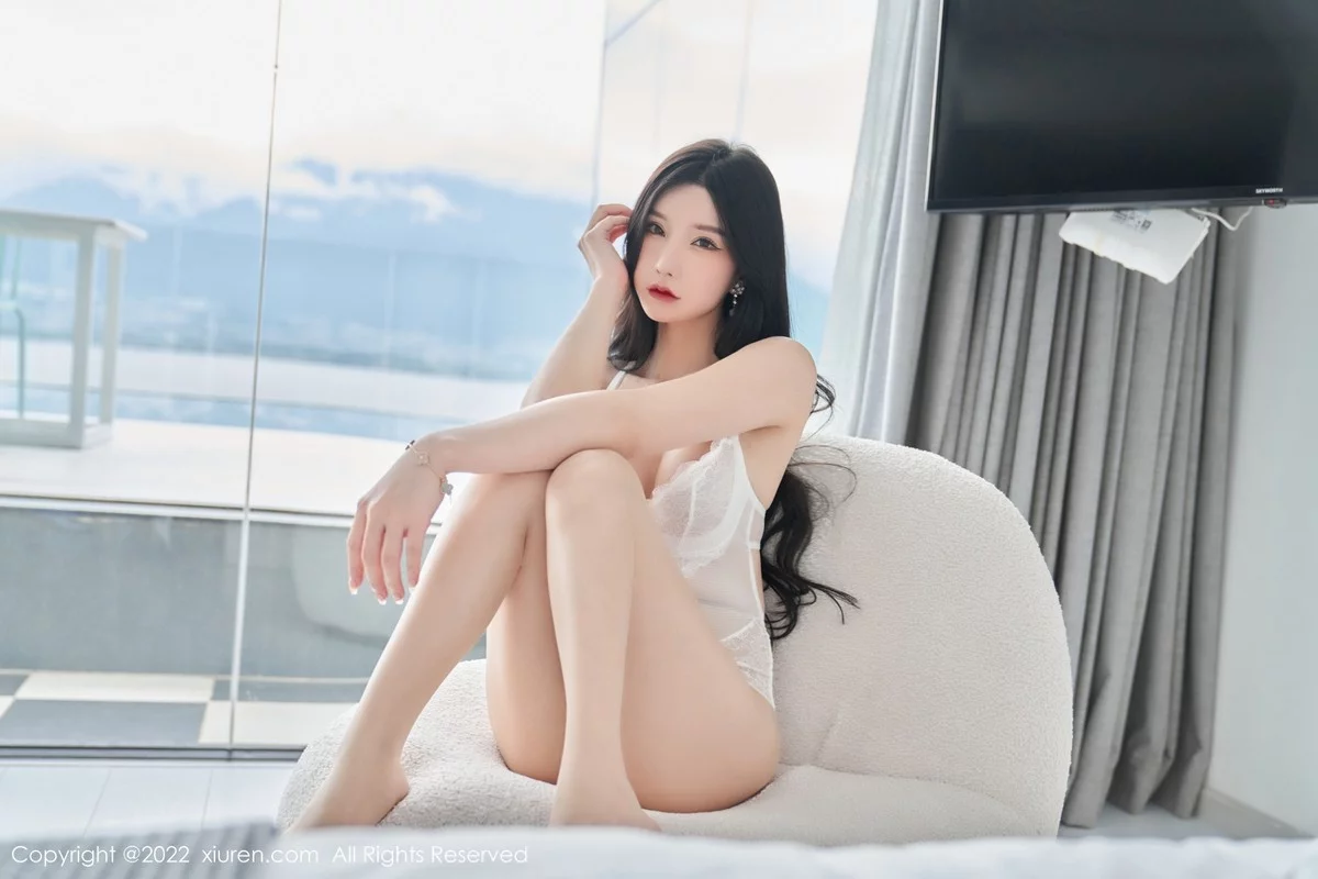 [[XiuRen秀人网]秀人网]No.5207_女神周于希Sally心愿旅拍脱连衣长裙露性感白色网纱内衣诱惑写真79P