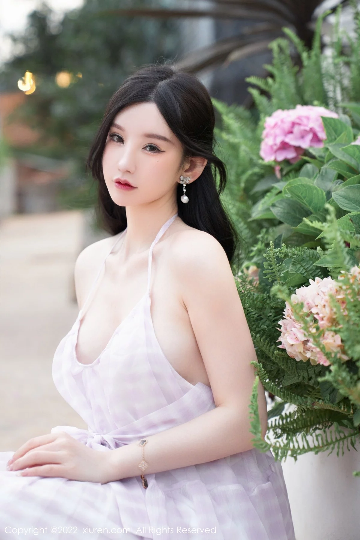 [[XiuRen秀人网]秀人网]No.5207_女神周于希Sally心愿旅拍脱连衣长裙露性感白色网纱内衣诱惑写真79P