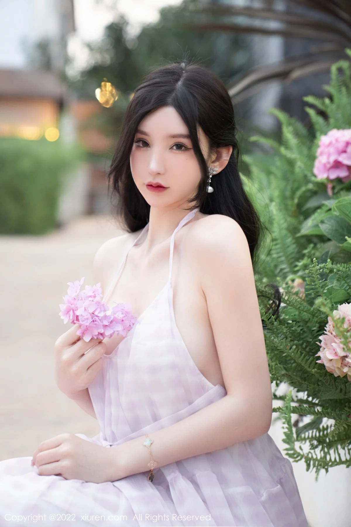 [[XiuRen秀人网]秀人网]No.5207_女神周于希Sally心愿旅拍脱连衣长裙露性感白色网纱内衣诱惑写真79P