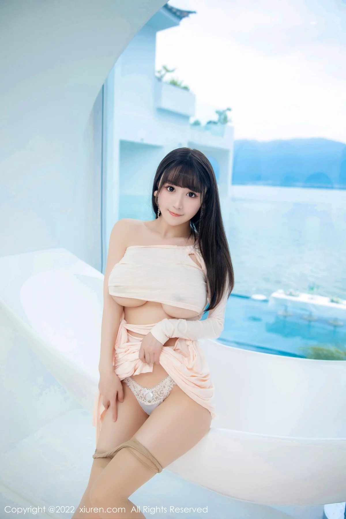 [[XiuRen秀人网]秀人网]No.5248_女神朱可儿Flora大理旅拍浅色镂空连衣裙配超薄肉丝撩人诱惑写真90P