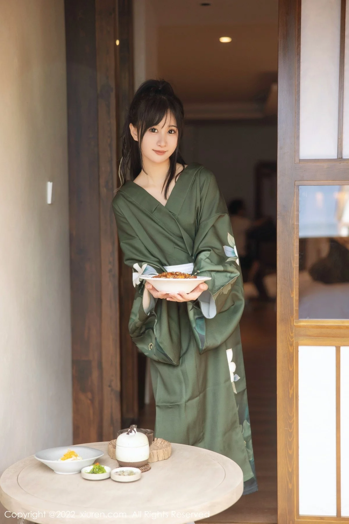 [[XiuRen秀人网]秀人网]No.5256_女神小果冻儿大理旅拍私房暗绿色真空和服秀完美身材诱惑写真85P