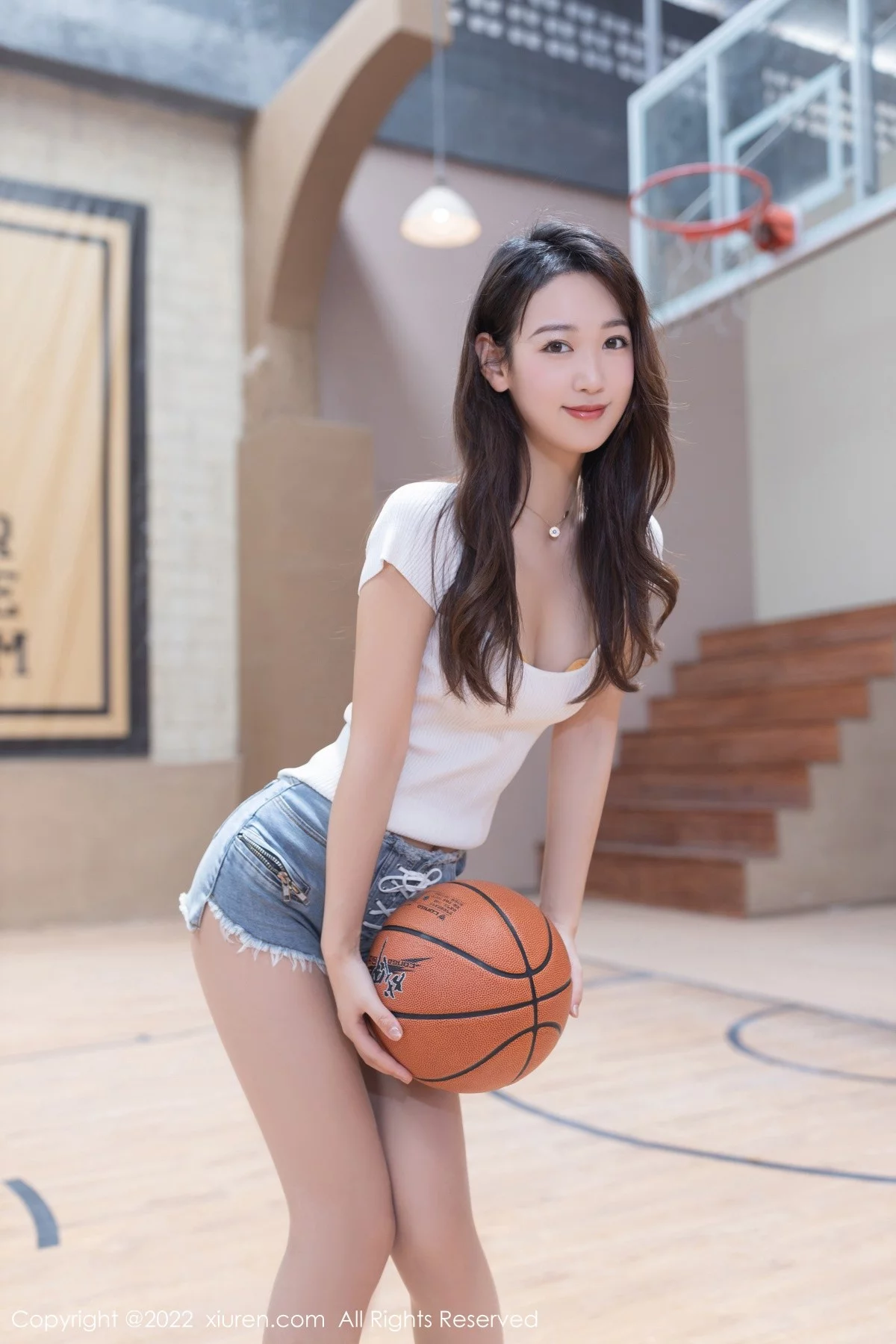 [[XiuRen秀人网]秀人网]No.5258_模特唐安琪广州-云南旅拍篮球宝贝装扮黄色蕾丝内衣诱惑写真80P