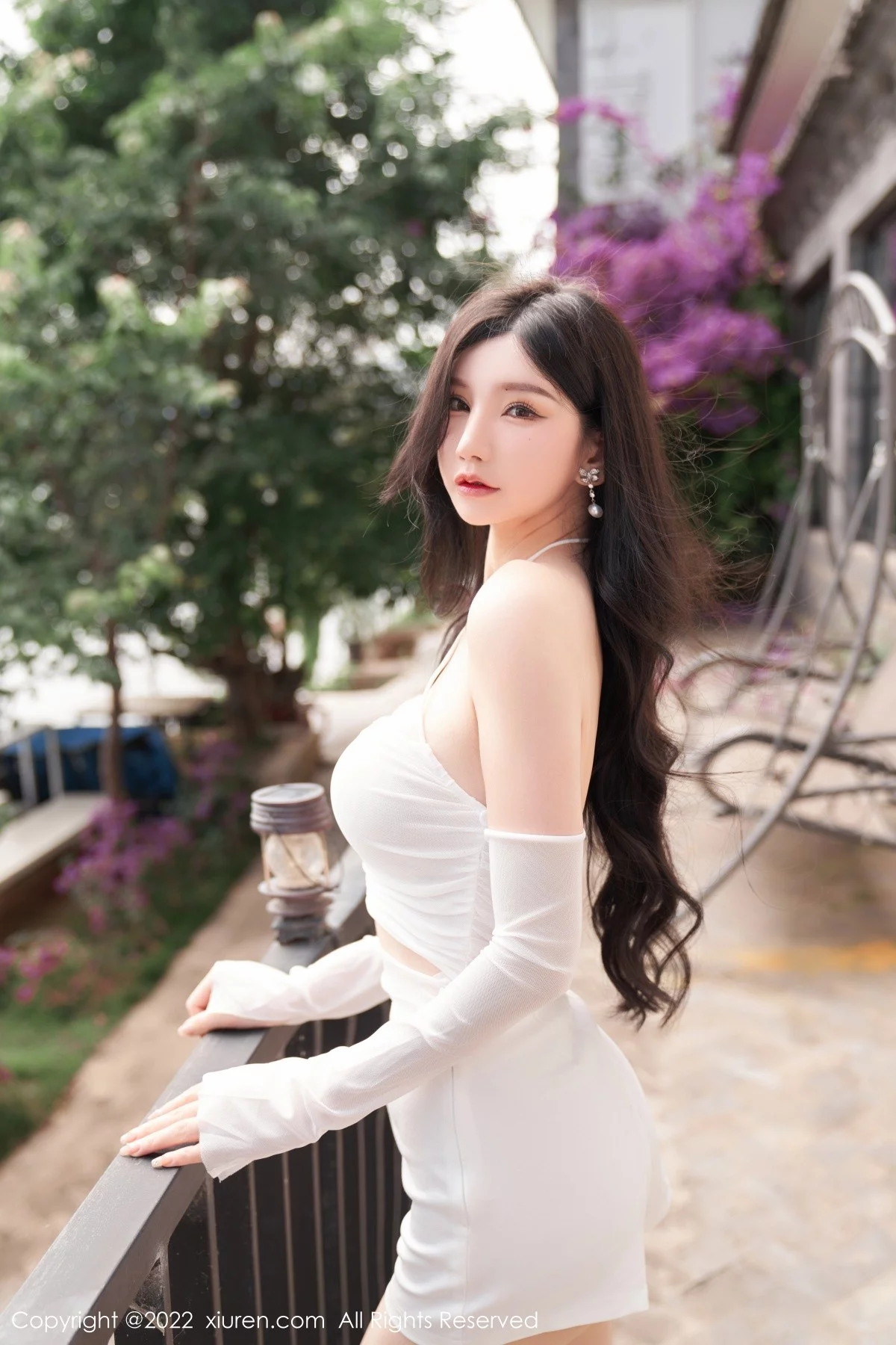 [[XiuRen秀人网]秀人网]No.5271_女神周于希Sally心愿旅拍户外白色轻透服饰秀完美身材诱惑写真89P