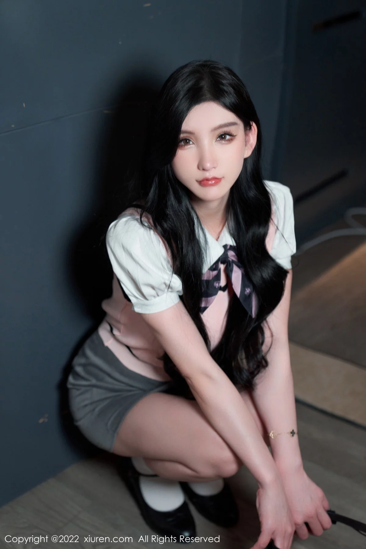 [[XiuRen秀人网]秀人网]No.5285_女神周于希Sally心愿旅拍私房情趣捆绑露淡粉蕾丝内衣诱惑写真86P