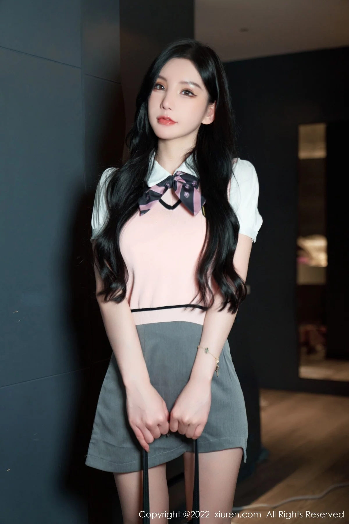 [[XiuRen秀人网]秀人网]No.5285_女神周于希Sally心愿旅拍私房情趣捆绑露淡粉蕾丝内衣诱惑写真86P